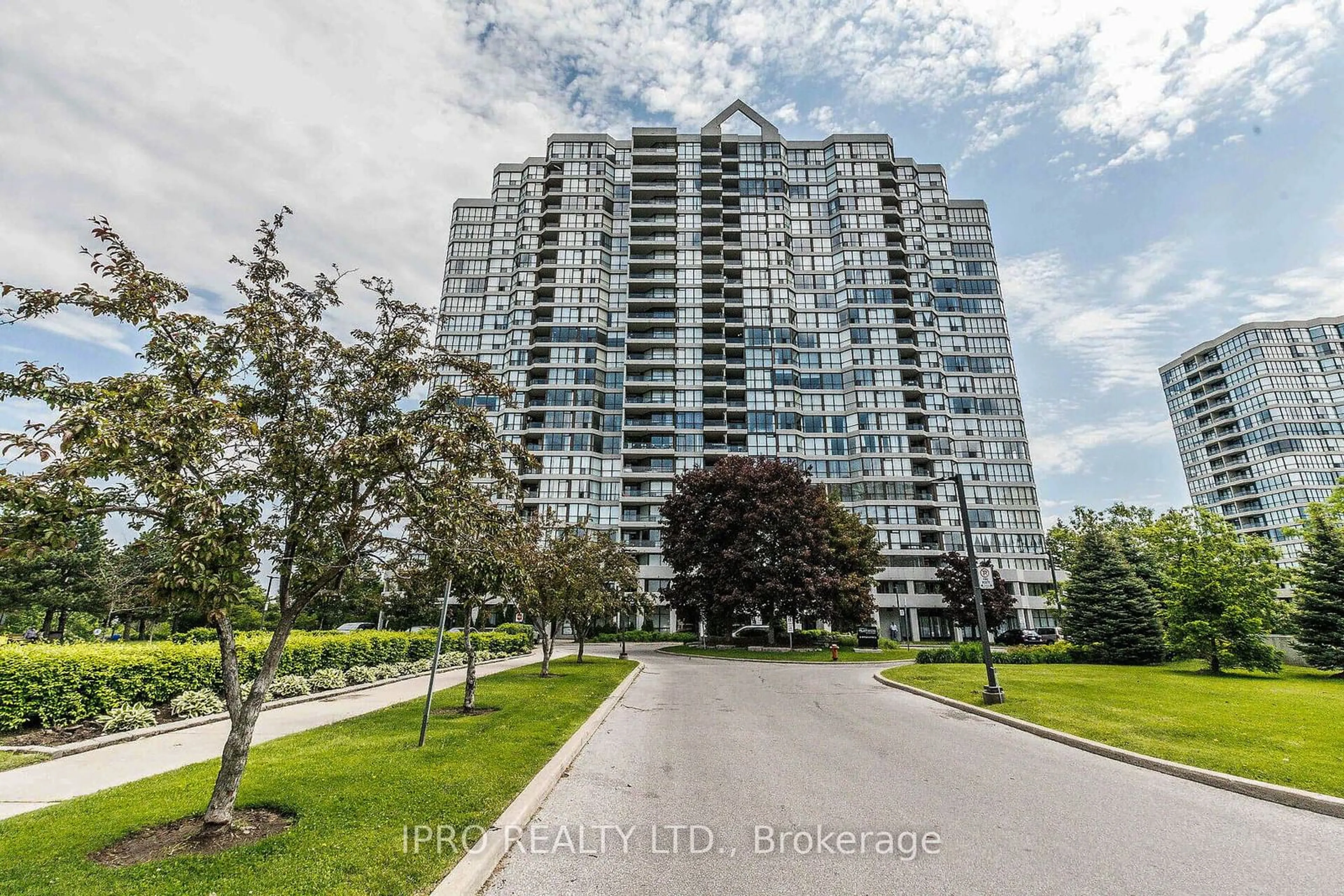 A pic from exterior of the house or condo for 3 Rowntree Rd #2109, Toronto Ontario M9V 5G8