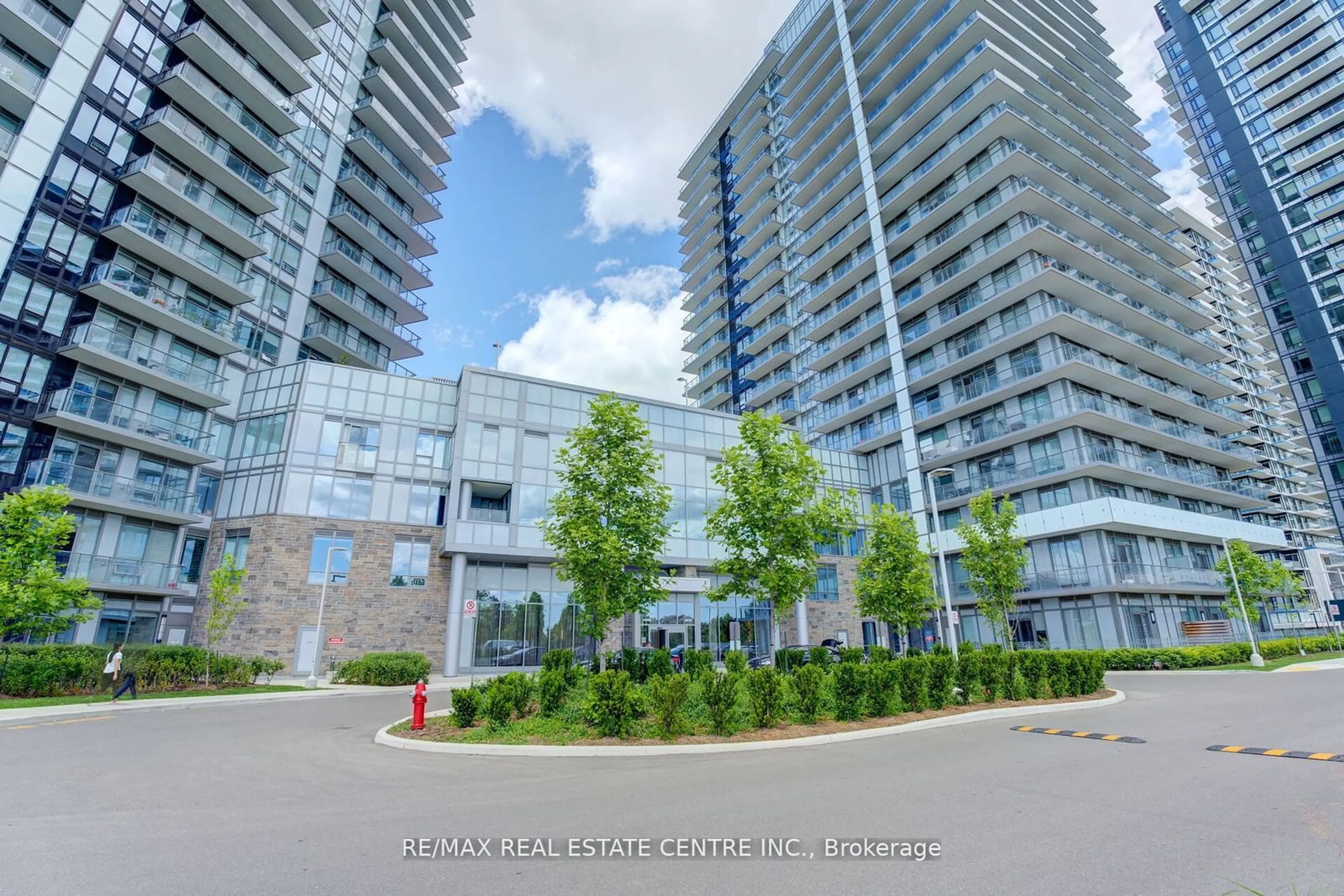 A pic from exterior of the house or condo for 4655 Metcalfe Ave #2110, Mississauga Ontario L5M 0Z7