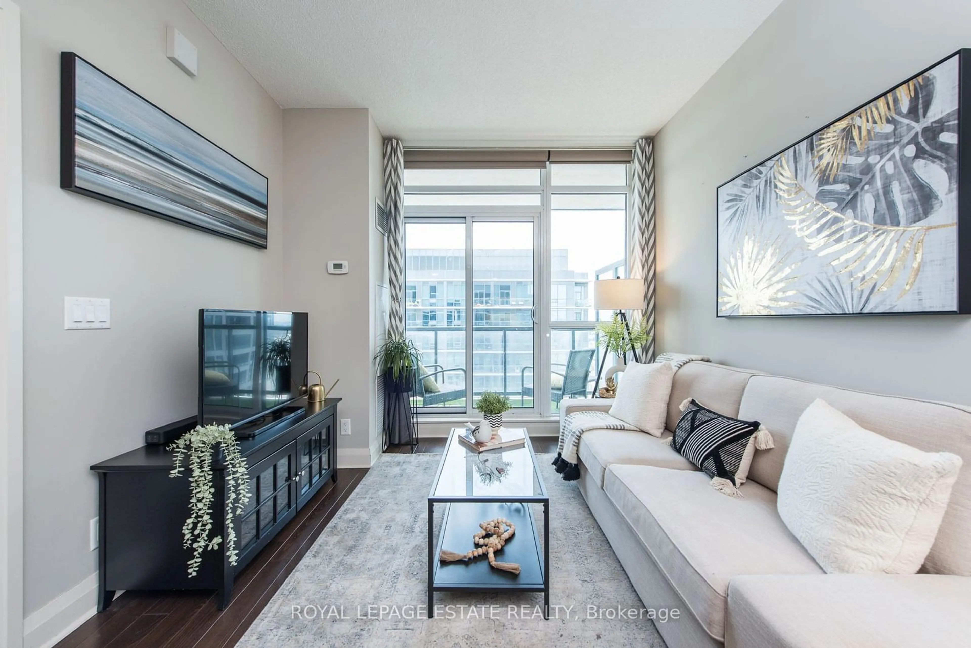 Living room for 1185 The Queensway Ave #1101, Toronto Ontario M8Z 0C6