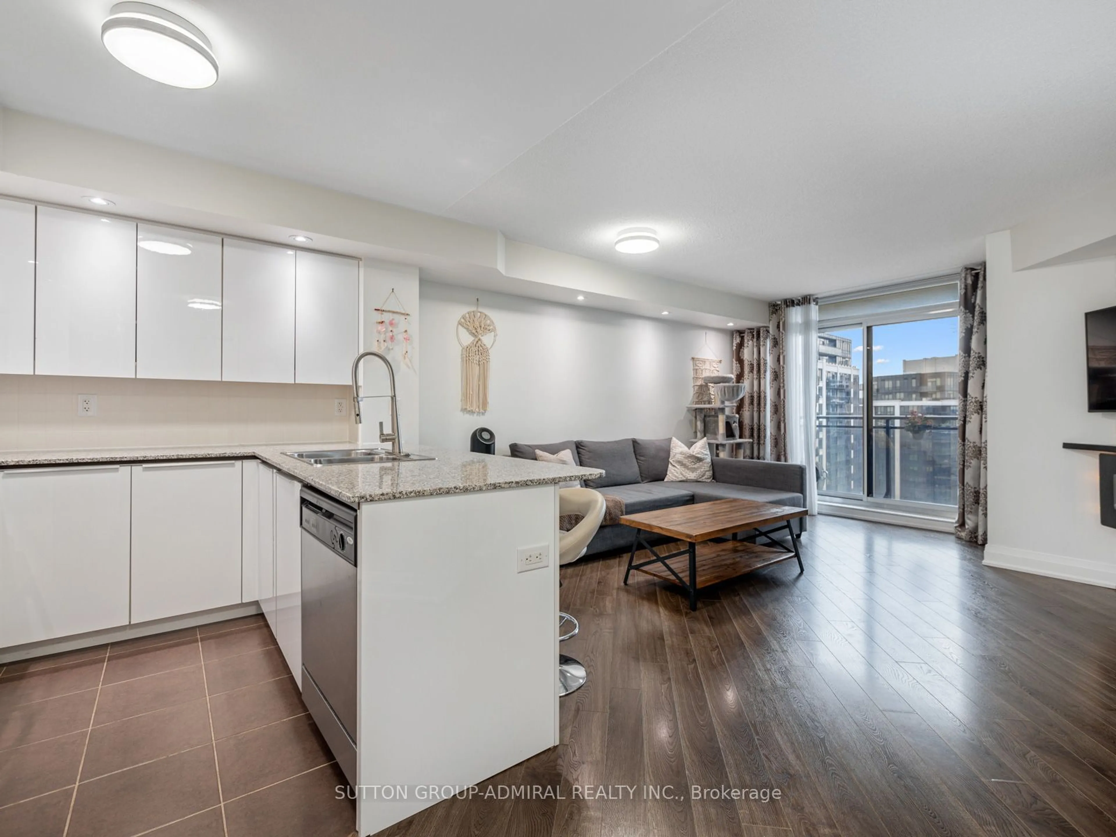 Contemporary kitchen for 1060 Sheppard Ave #1201, Toronto Ontario M3J 0G7