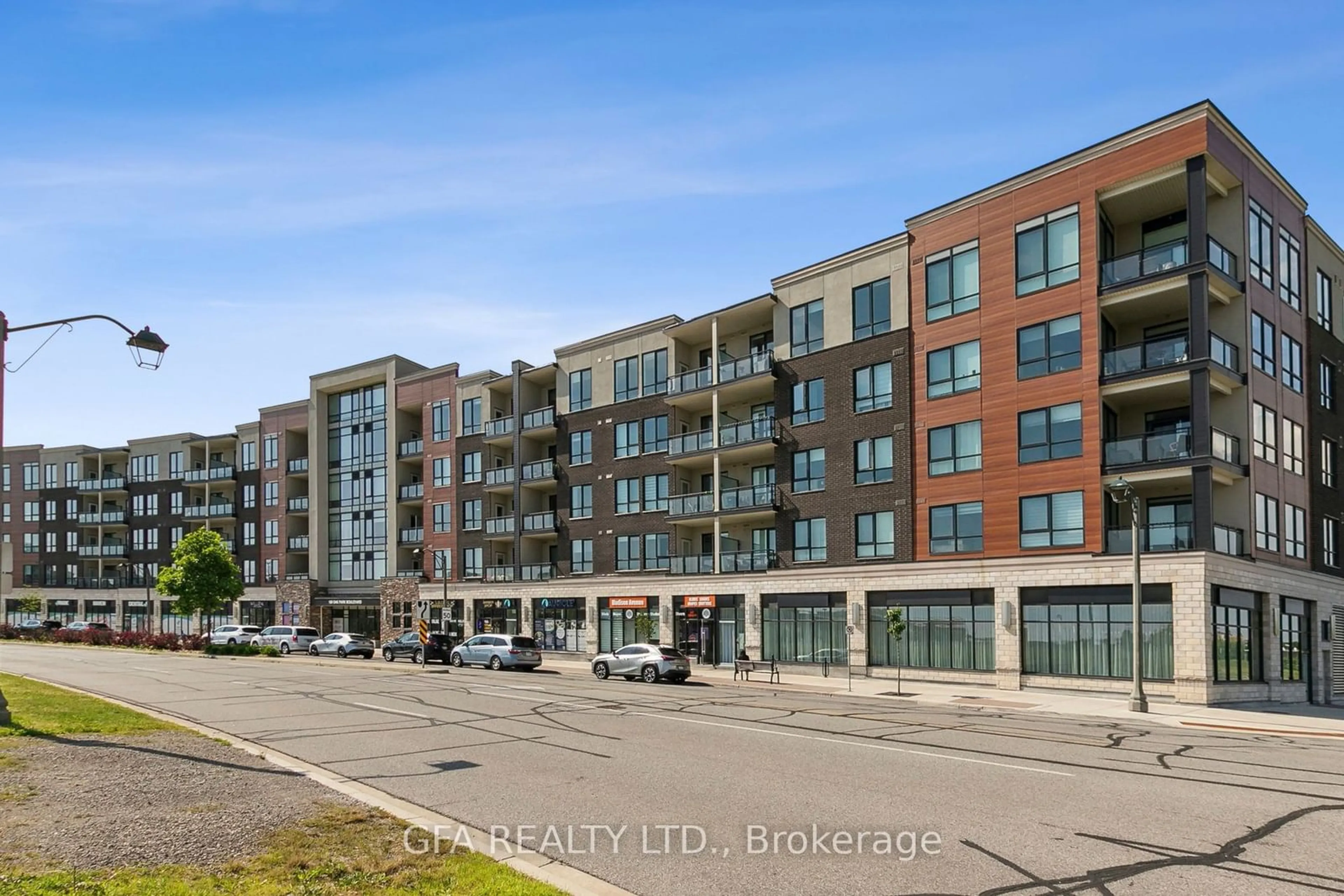A pic from exterior of the house or condo for 150 Oak Park Blvd #305, Oakville Ontario L6P 3P2
