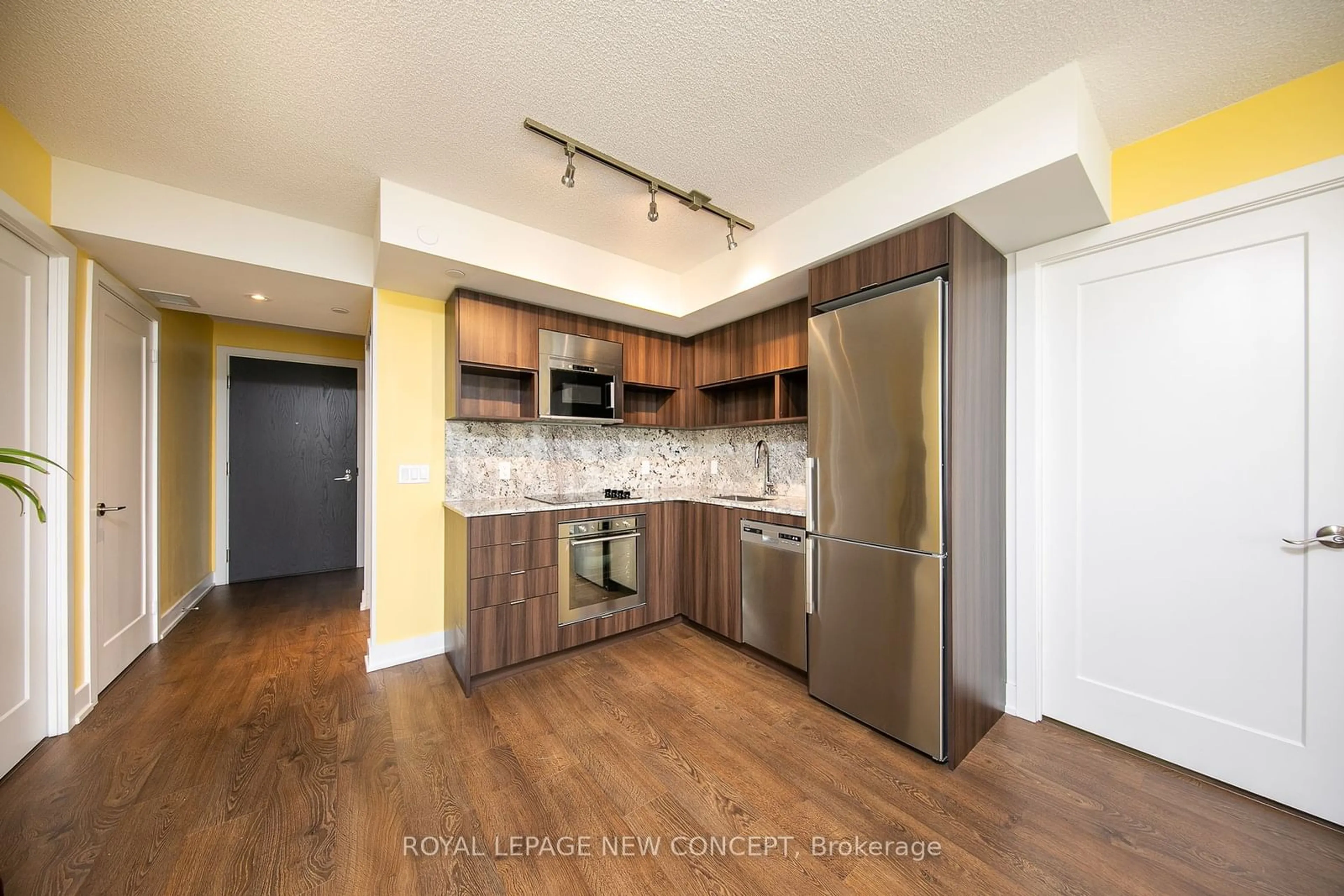 Standard kitchen for 7 Mabelle Ave #2801, Toronto Ontario M9A 0C9