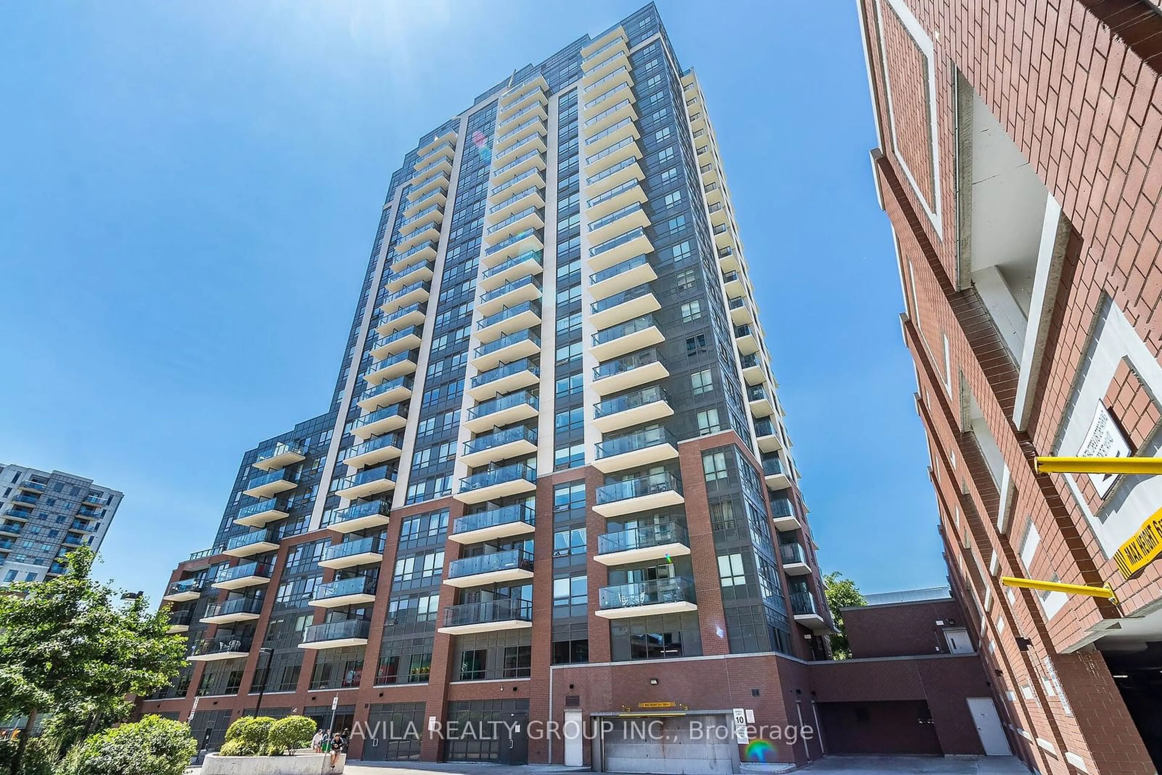 A pic from exterior of the house or condo for 1420 Dupont St #1406, Toronto Ontario M6H 4J8