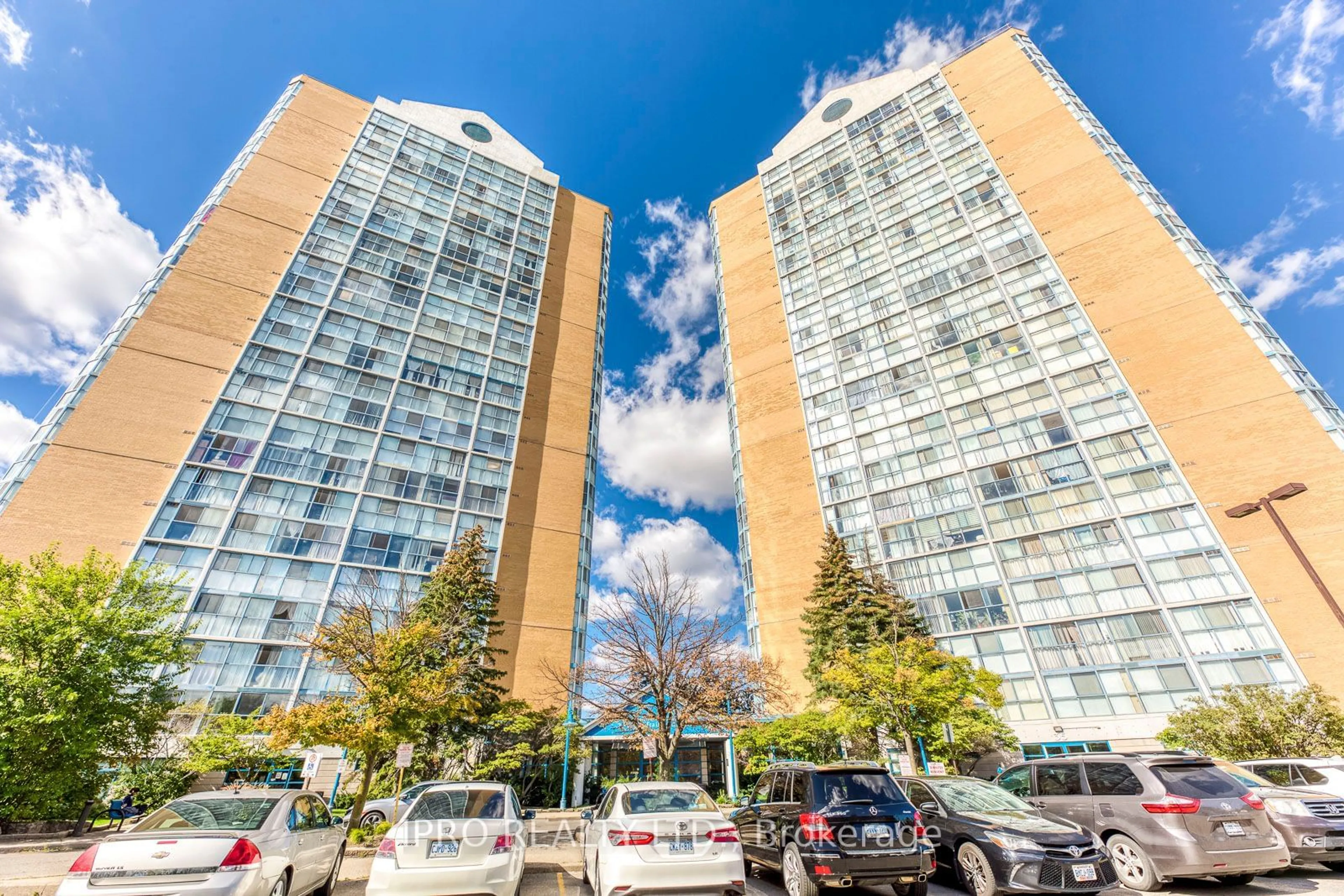 A pic from exterior of the house or condo for 35 Trailwood Dr #2111, Mississauga Ontario L4Z 3L6