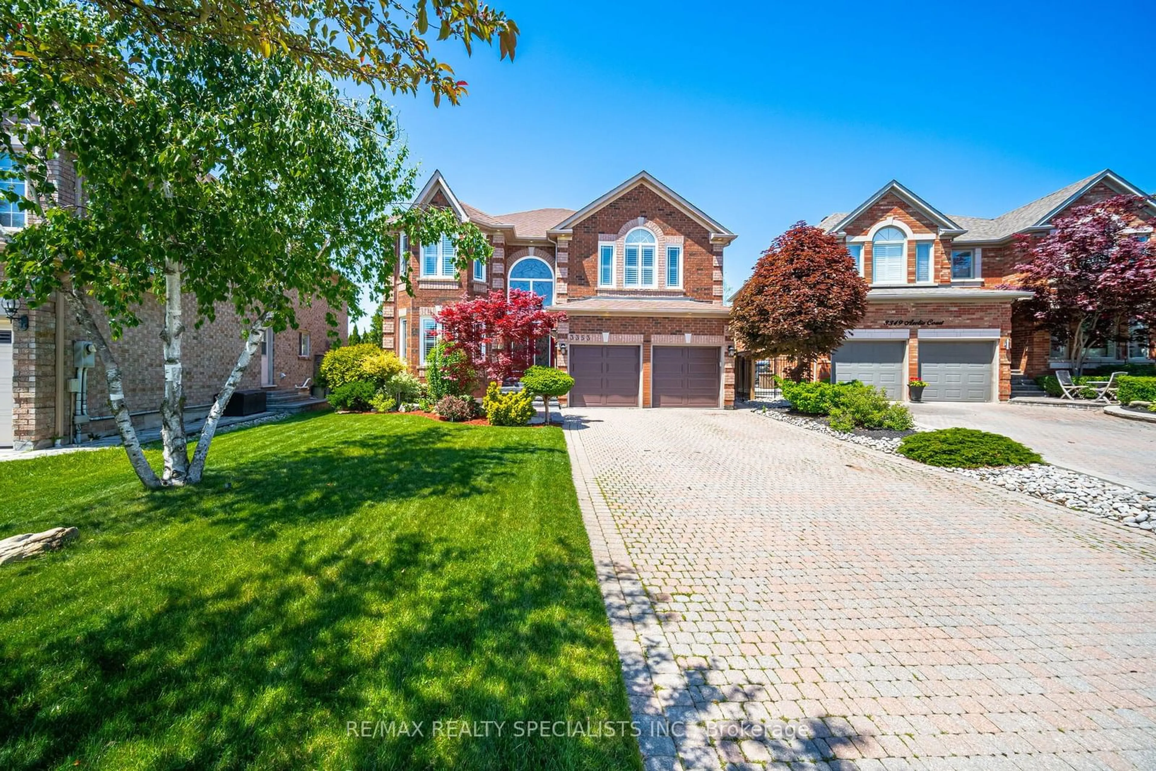 Frontside or backside of a home for 3353 Azelia Crt, Mississauga Ontario L5N 7E7