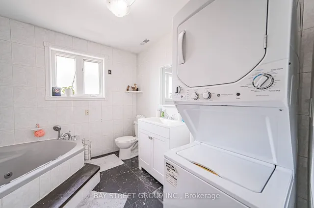 Additional property image - 240 Pellatt Ave