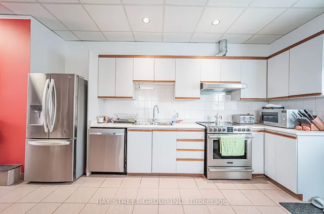 Additional property image - 240 Pellatt Ave