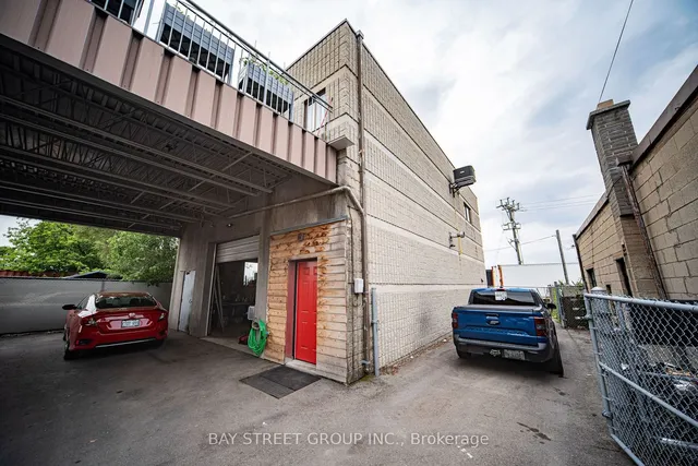 Additional property image - 240 Pellatt Ave