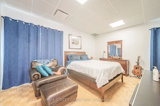 Additional property image - 240 Pellatt Ave