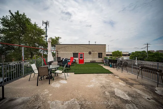 Additional property image - 240 Pellatt Ave