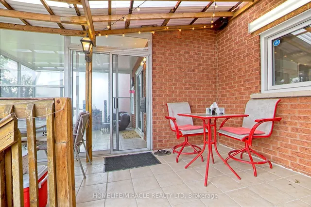Additional property image - 157 Cinrickbar Dr