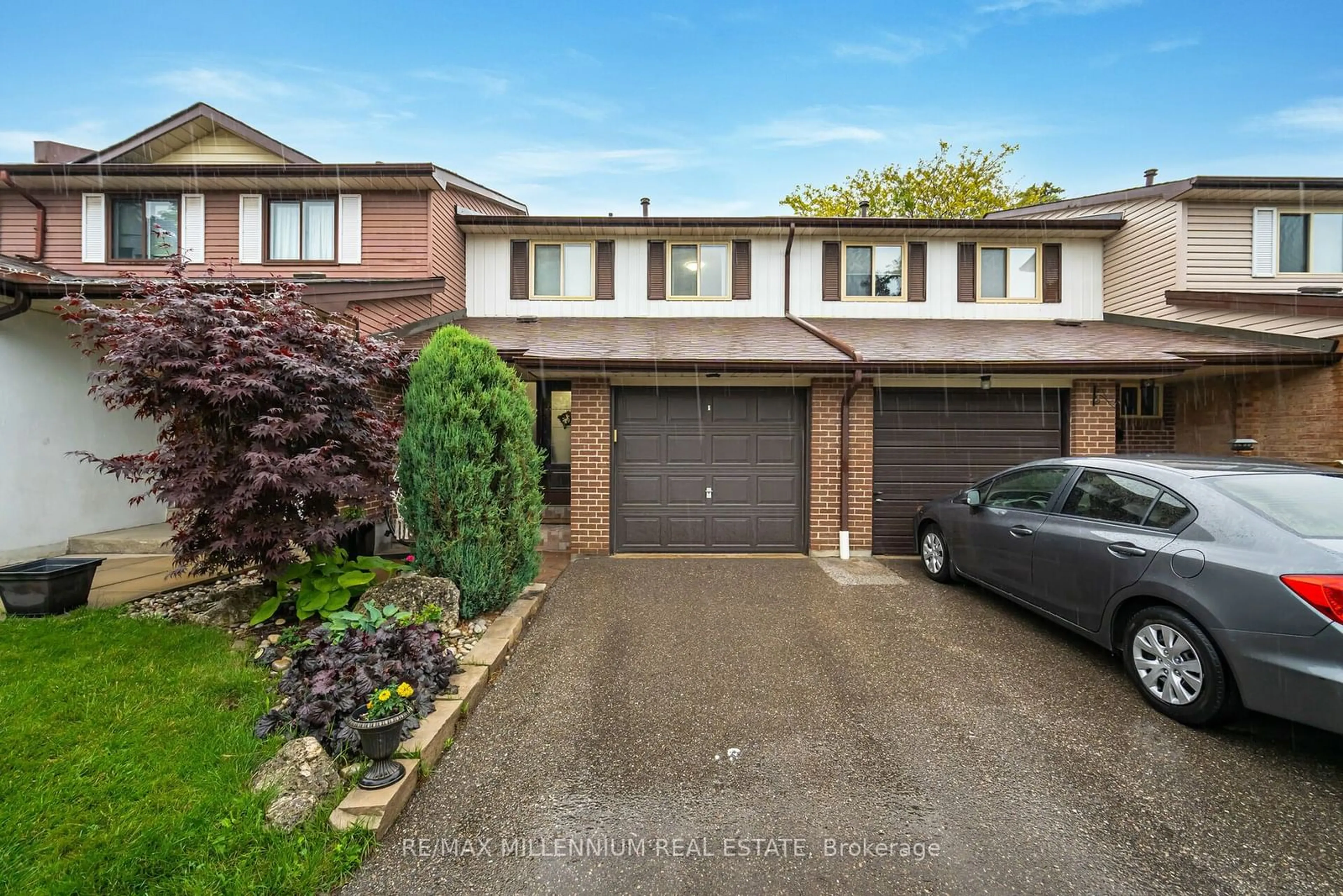 A pic from exterior of the house or condo for 96 Baronwood Crt, Brampton Ontario L6V 3H7