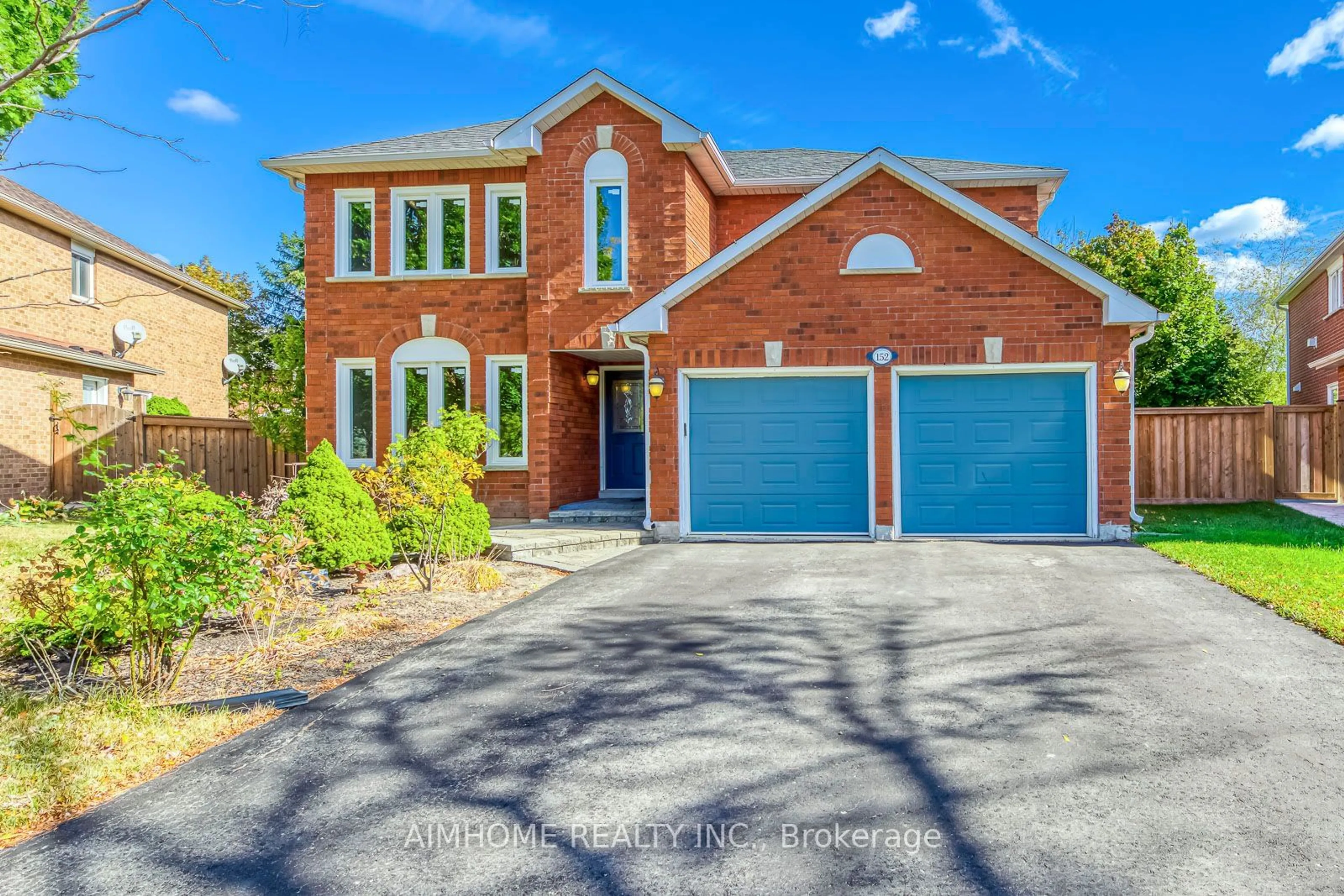 Home with brick exterior material for 152 Elderwood Tr, Oakville Ontario L6H 5W4