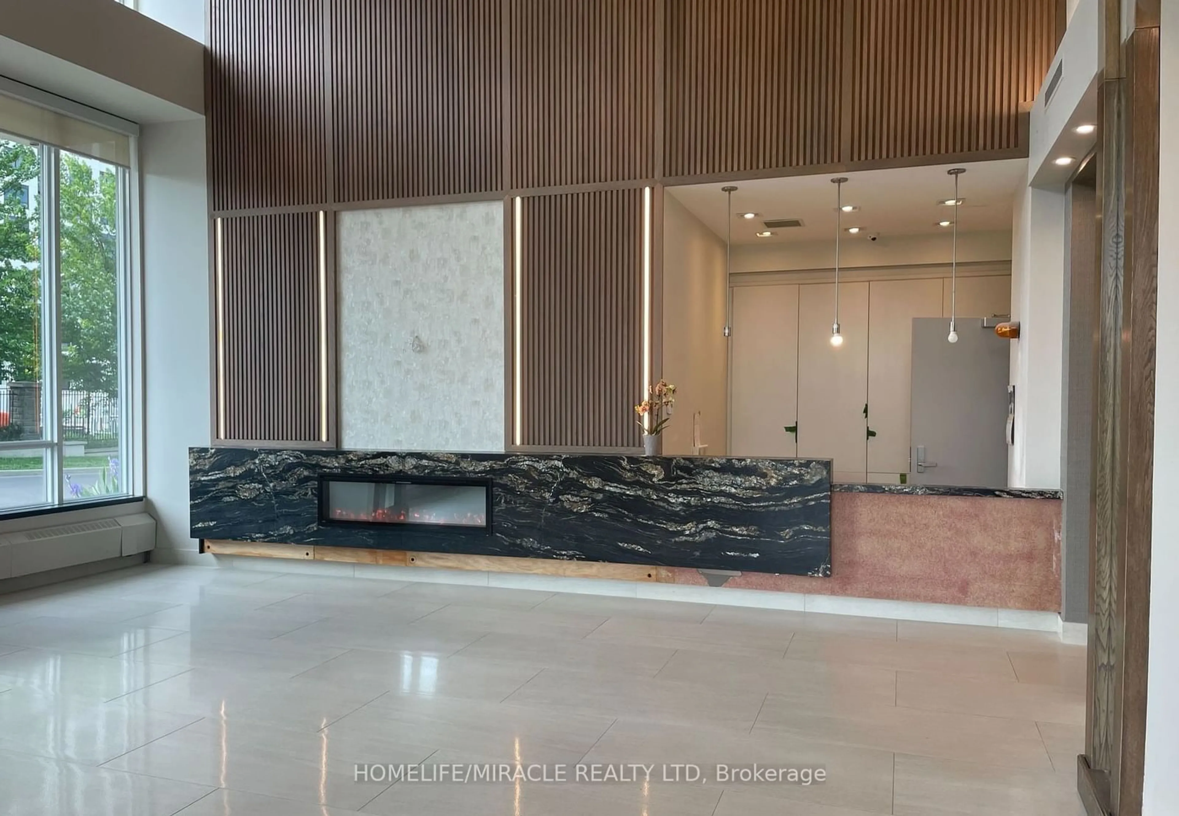 Indoor lobby for 3525 Kariya Dr #802, Mississauga Ontario L5B 0C2