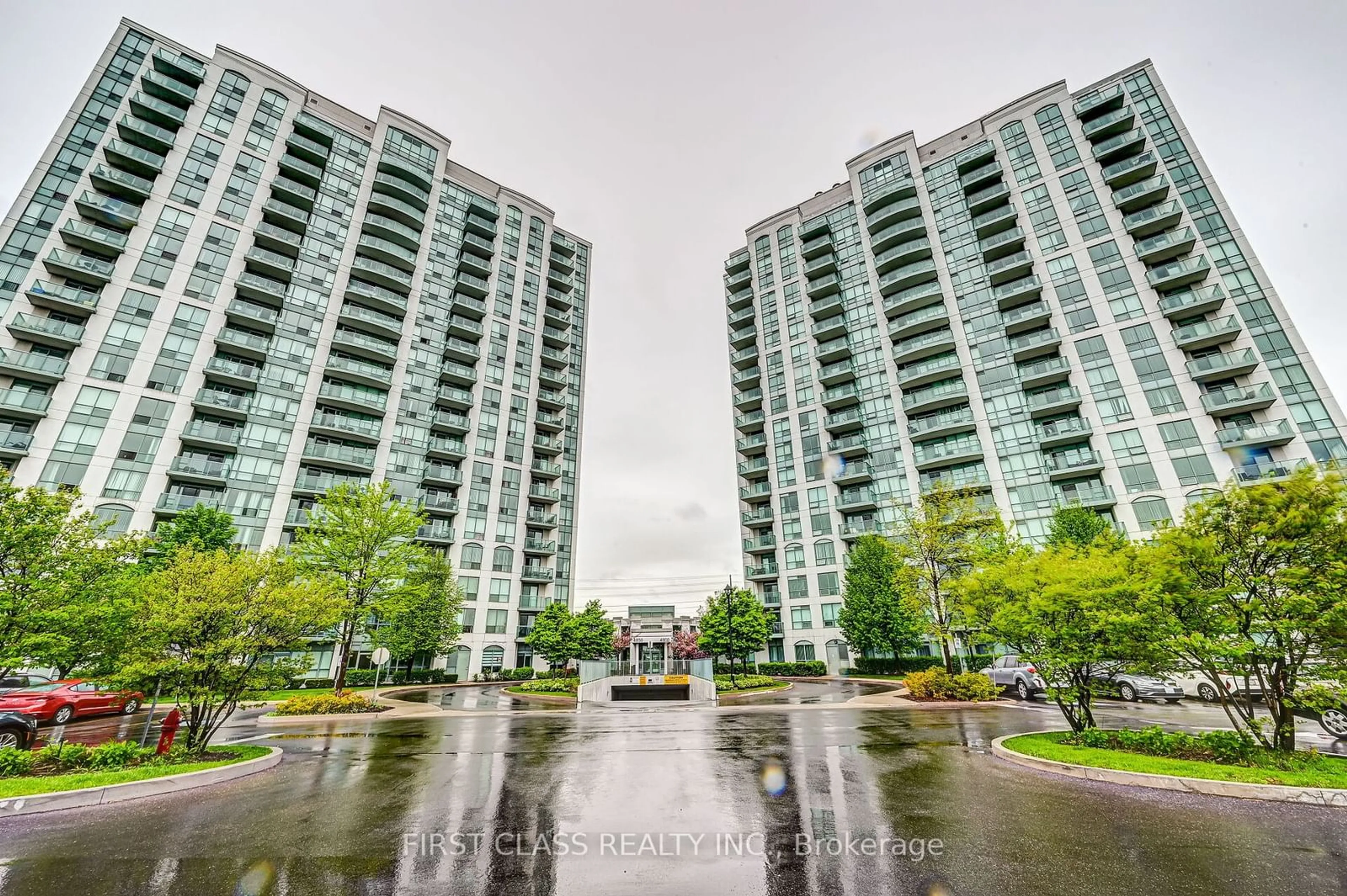 A pic from exterior of the house or condo for 4900 Glen Erin Dr #905, Mississauga Ontario L5M 7S2