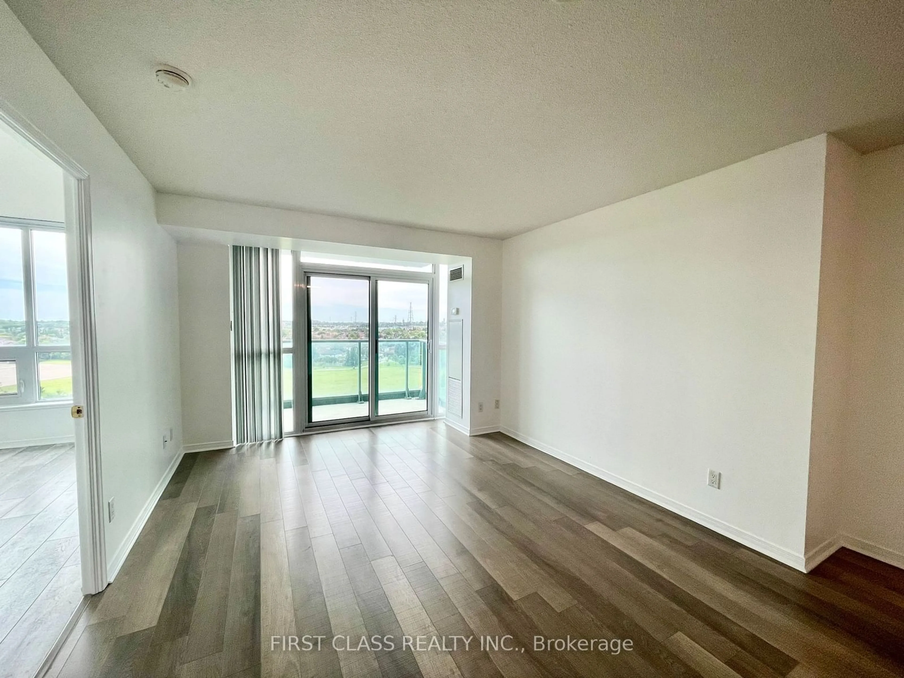 A pic of a room for 4900 Glen Erin Dr #905, Mississauga Ontario L5M 7S2