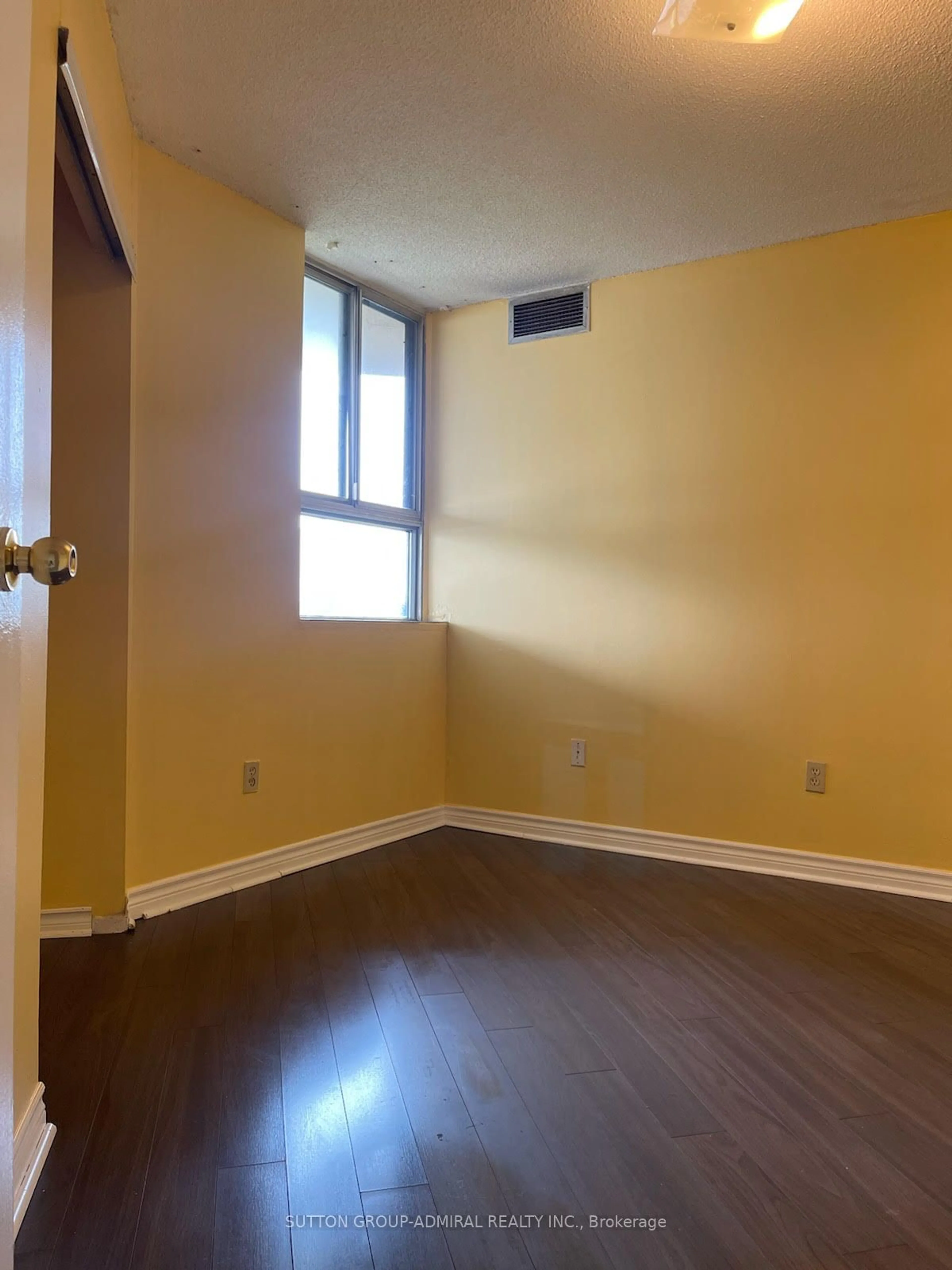 A pic of a room for 234 Albion Rd #210, Toronto Ontario M9W 6A5