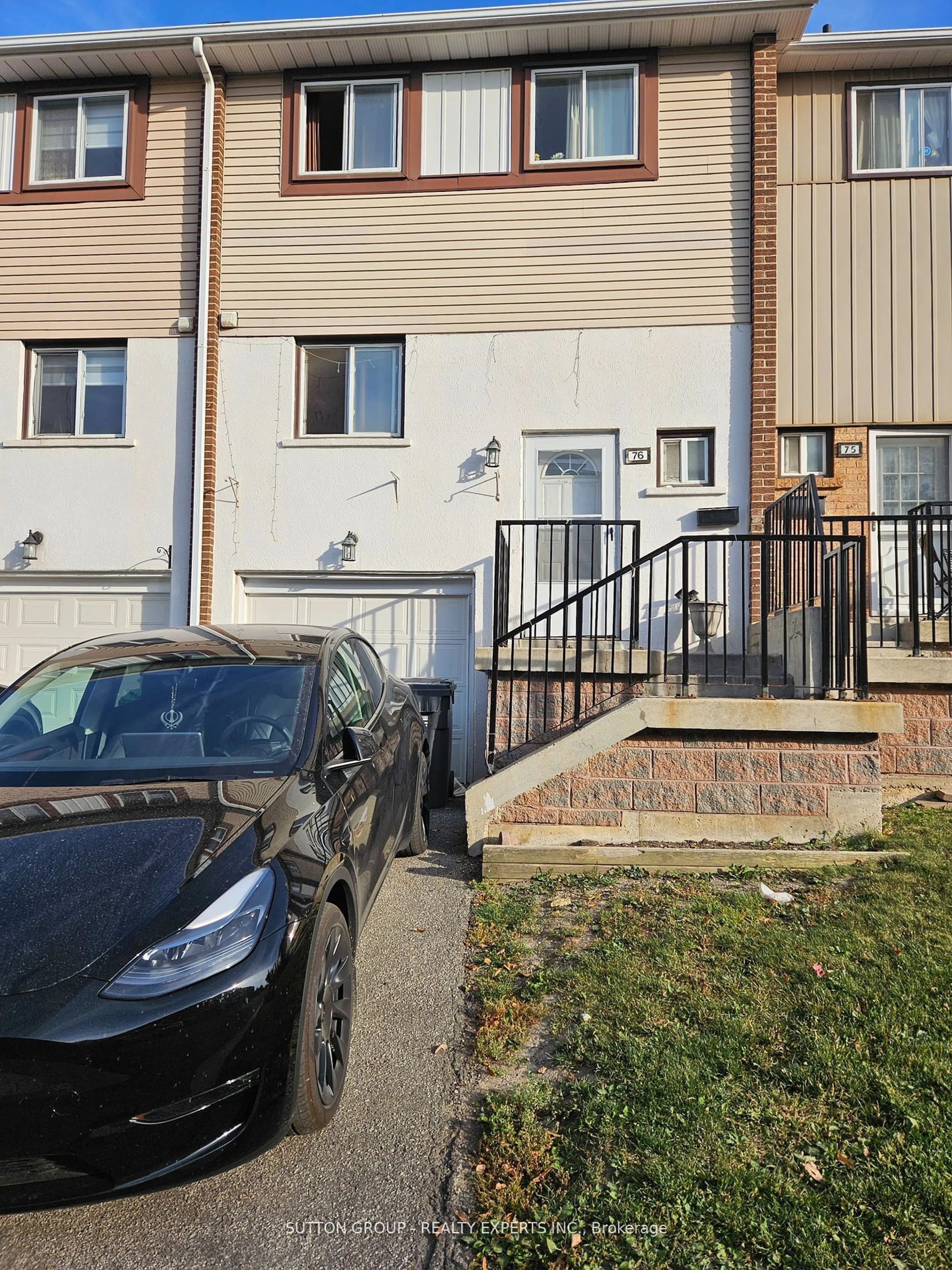 A pic from exterior of the house or condo for 76 Moregate Cres, Brampton Ontario L6S 3K9