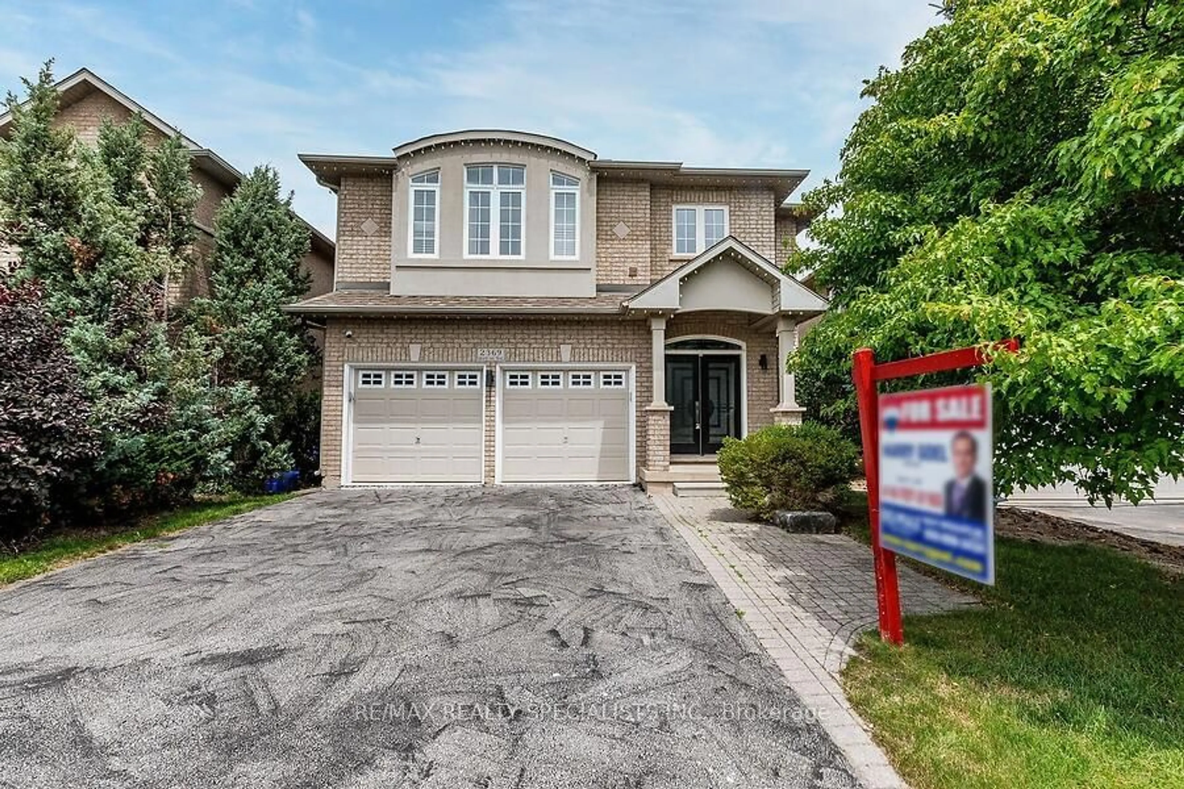 Home with brick exterior material for 2369 GRAND OAK Tr, Oakville Ontario L6M 4V5