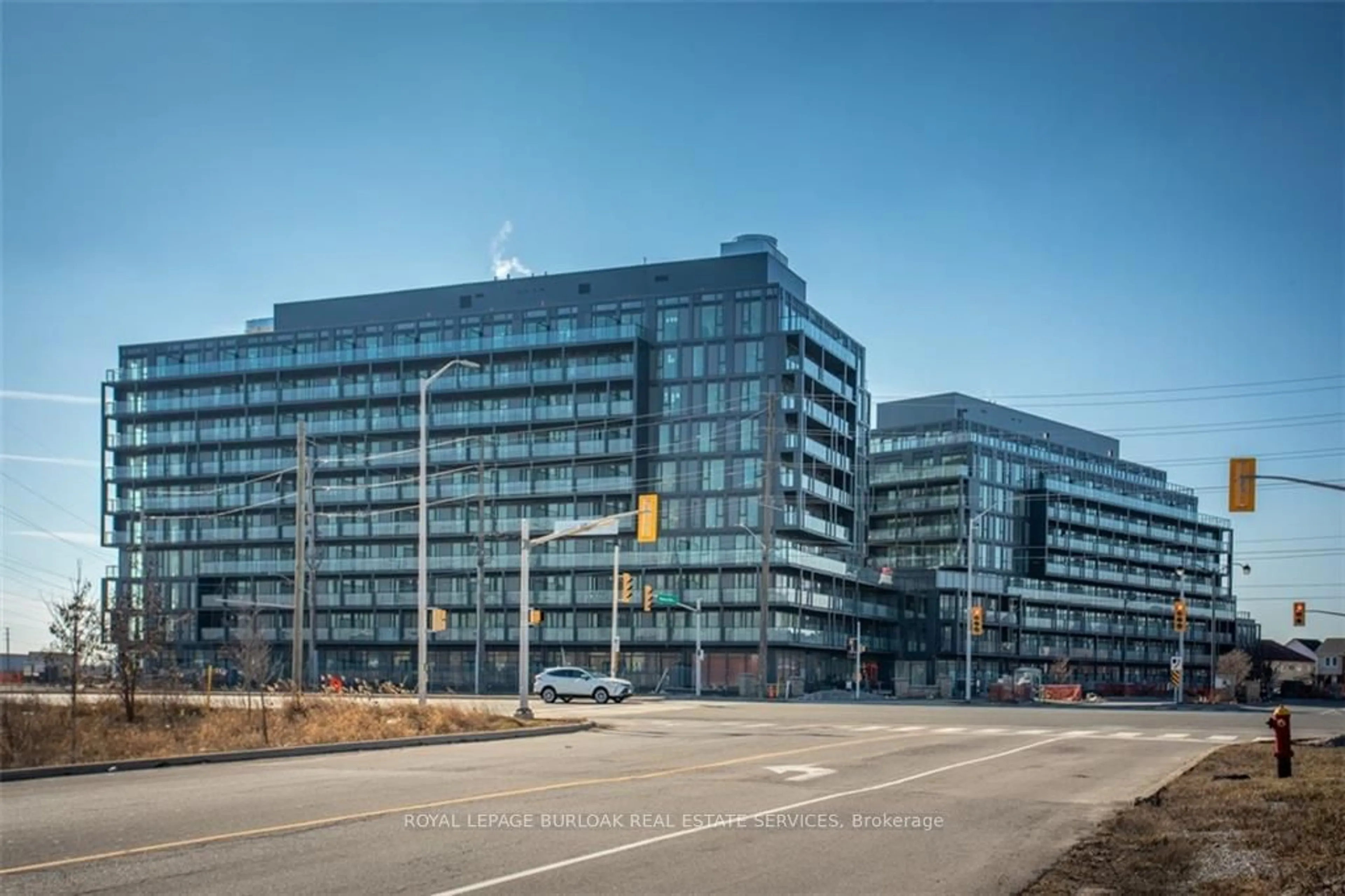 Outside view for 3210 Dakota Common #A601, Burlington Ontario L7M 2A8