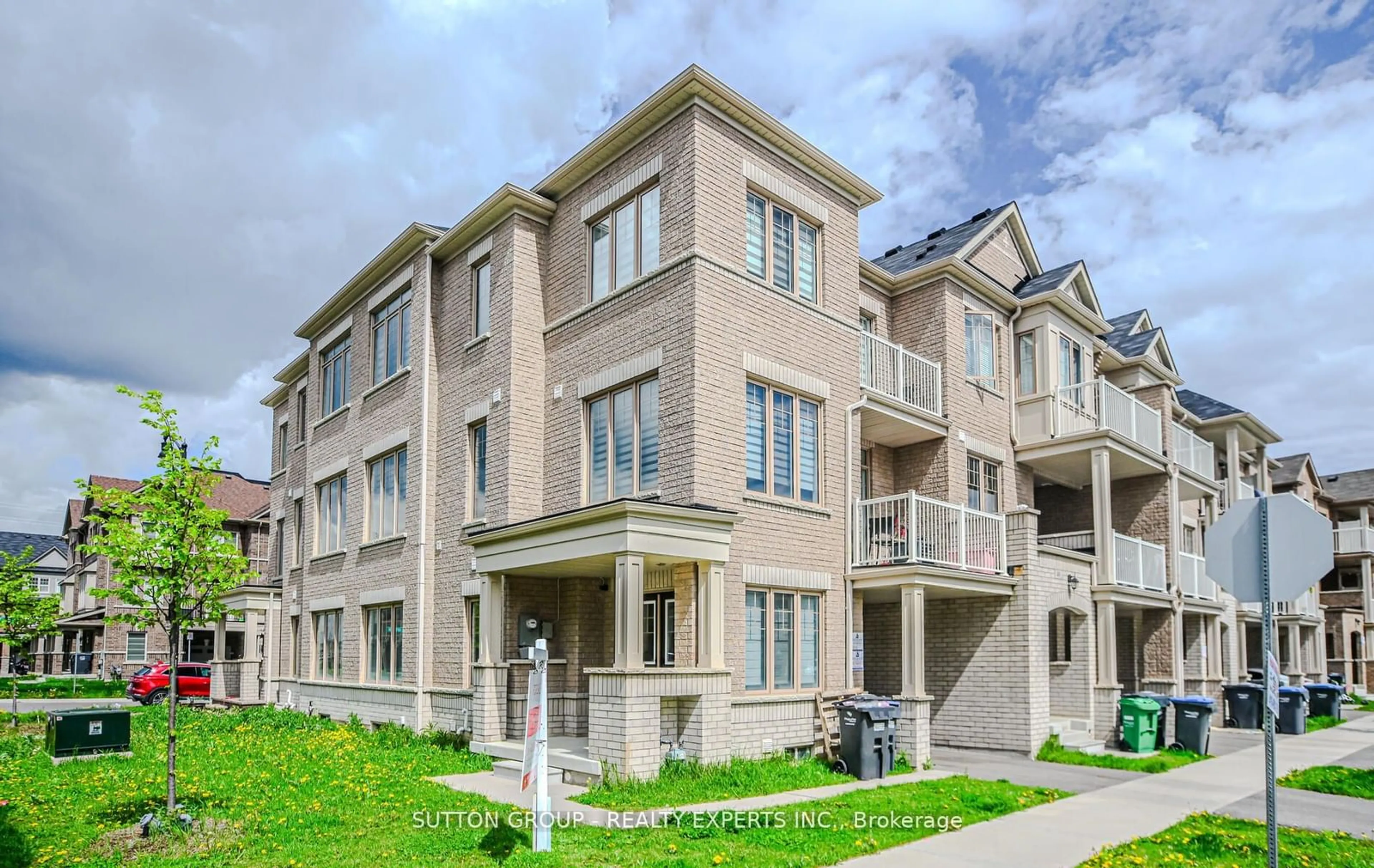 A pic from exterior of the house or condo for 65 Fruitvale Circ, Brampton Ontario L0P 1N0