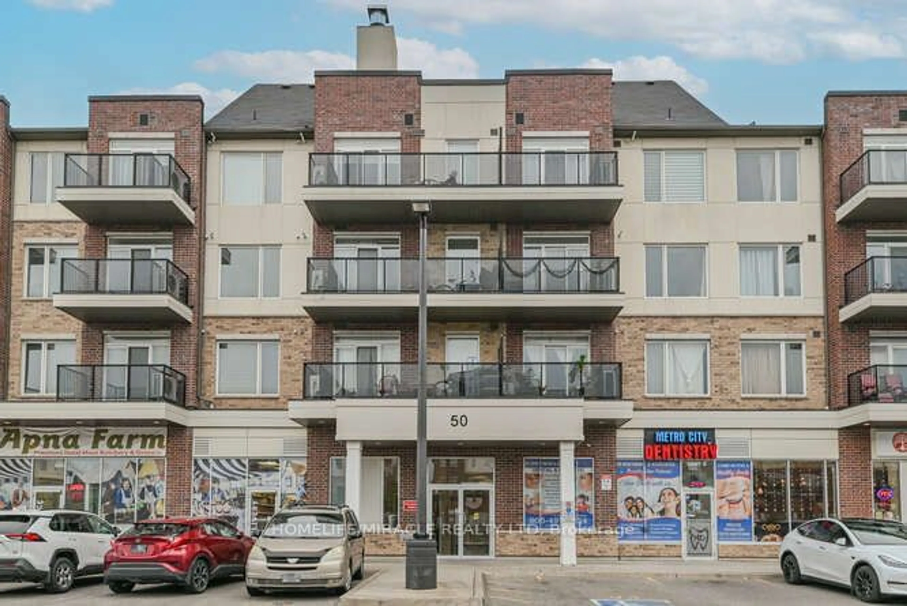 A pic from exterior of the house or condo for 50 Sky Harbour Dr #302, Brampton Ontario L6Y 6B8