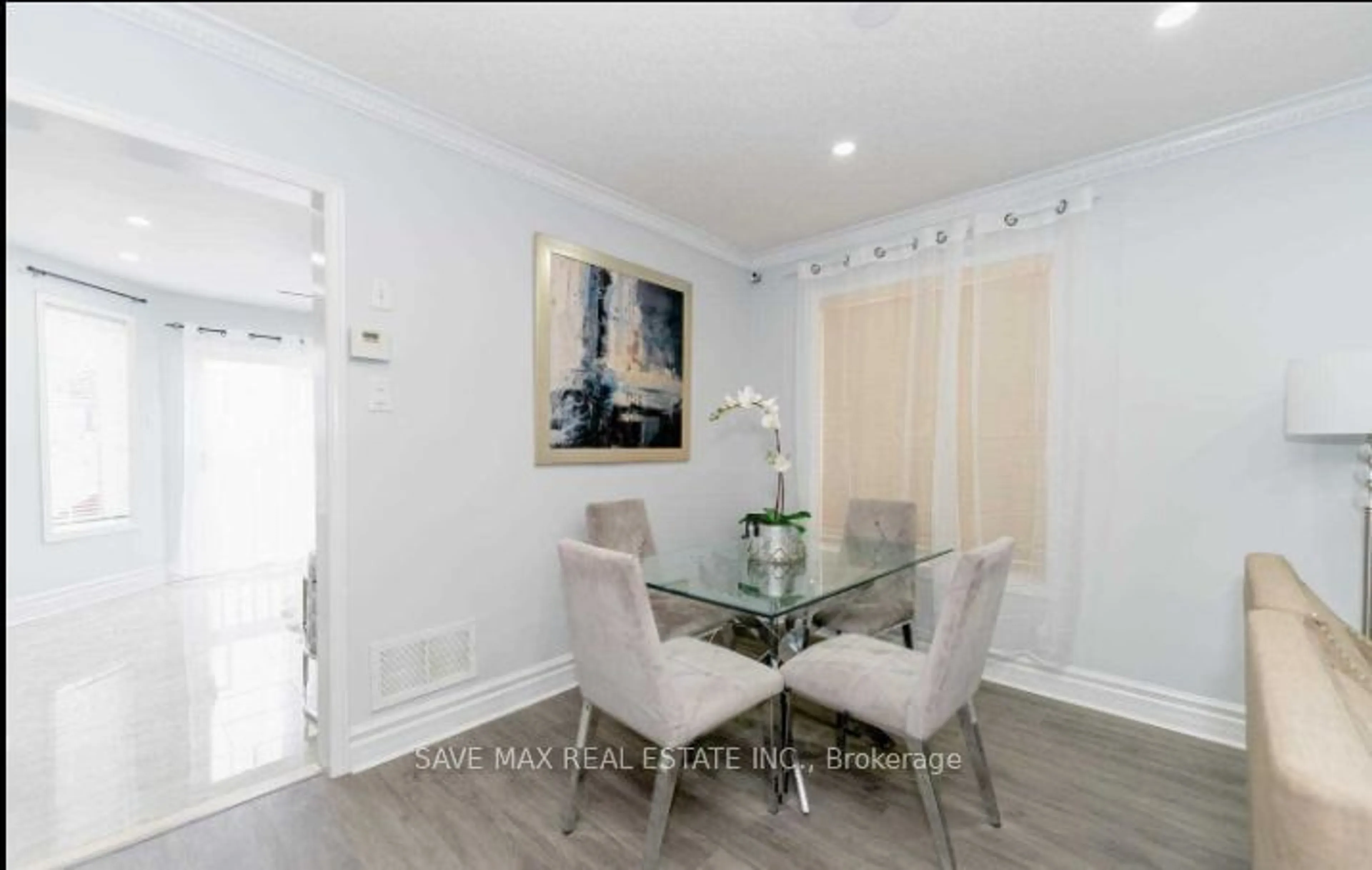 Dining room for 52 Tideland Dr, Brampton Ontario L7A 2W2