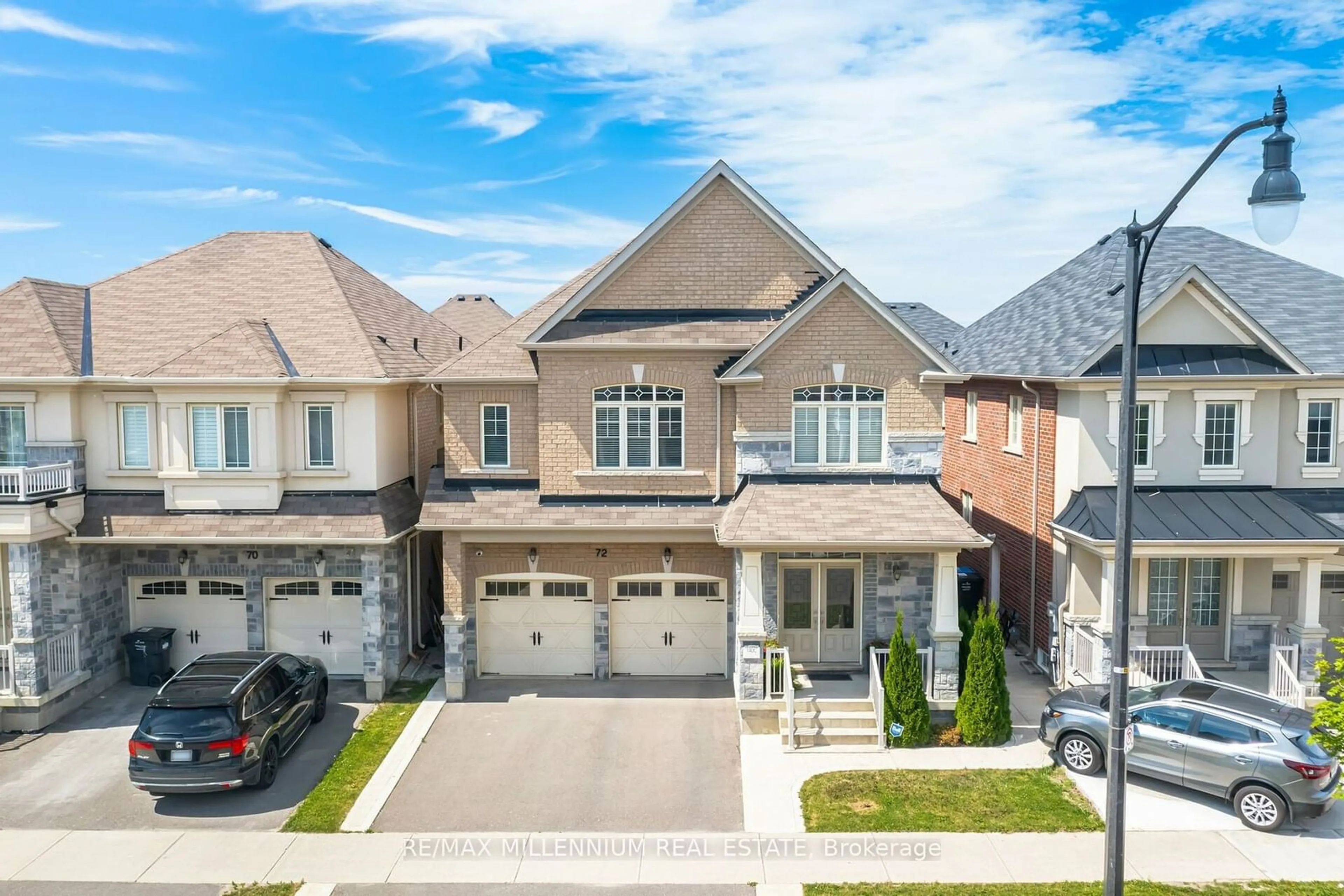 Frontside or backside of a home for 72 Russell Creek Dr, Brampton Ontario L6R 3Z3