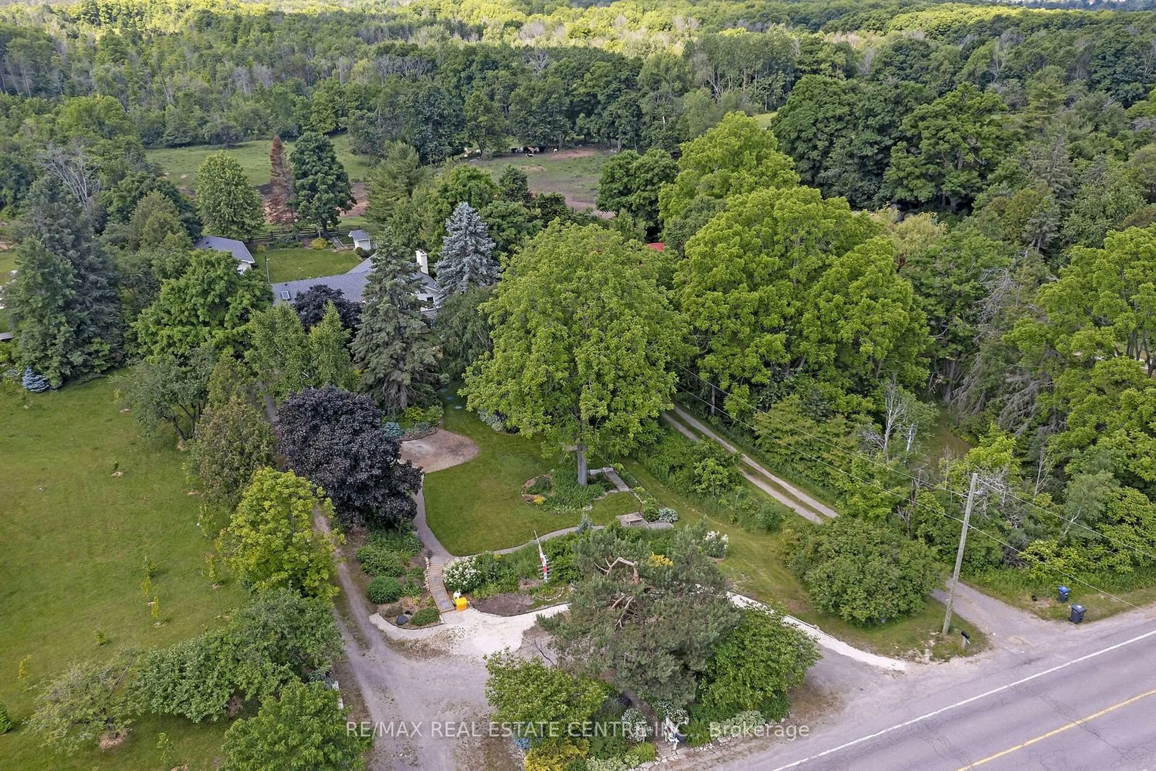 Street view for 16664 Mississauga Rd, Caledon Ontario L7K 1L9