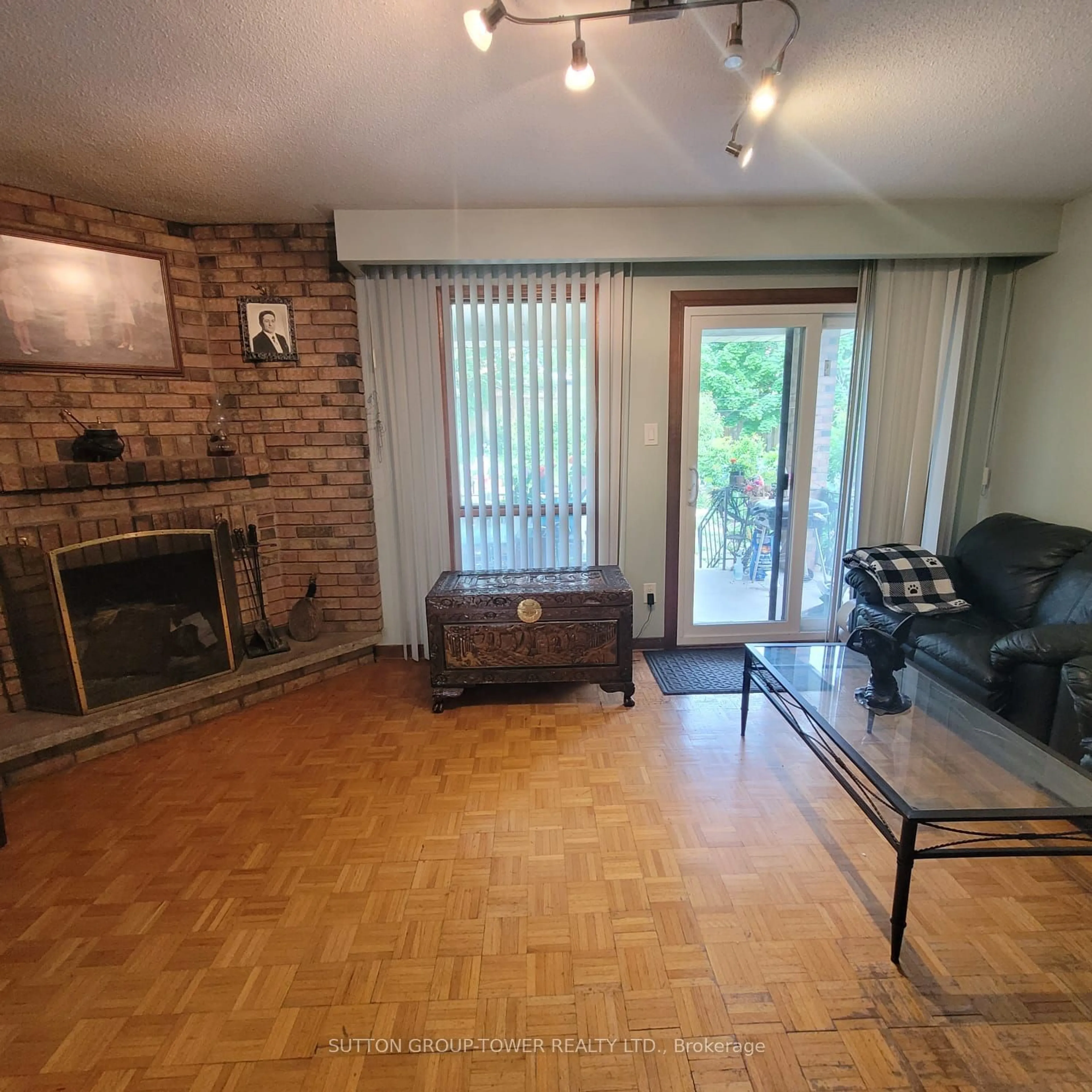 Living room for 57 Branstone Rd, Toronto Ontario M6E 4E3