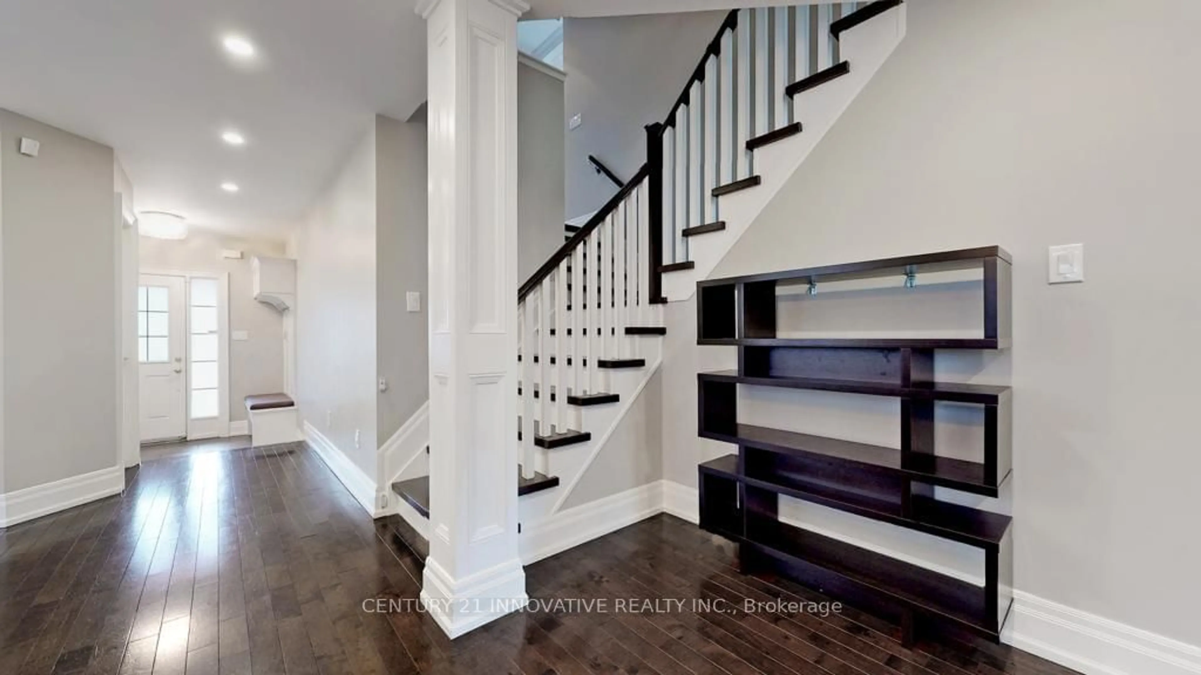 Stairs for 1091 Laurier Ave, Milton Ontario L9T 6W8