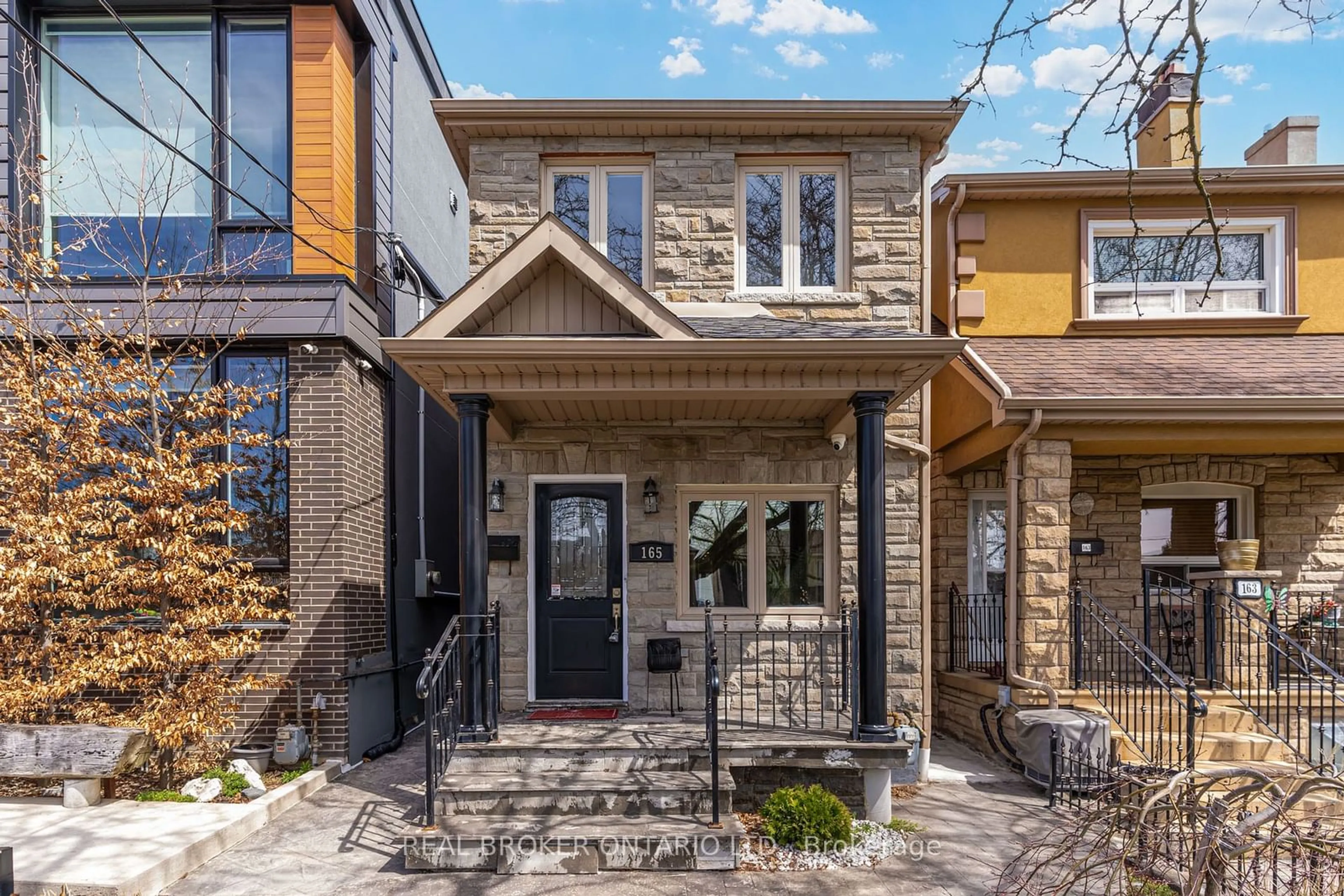 Home with brick exterior material for 165 Caledonia Rd, Toronto Ontario M6E 4S8