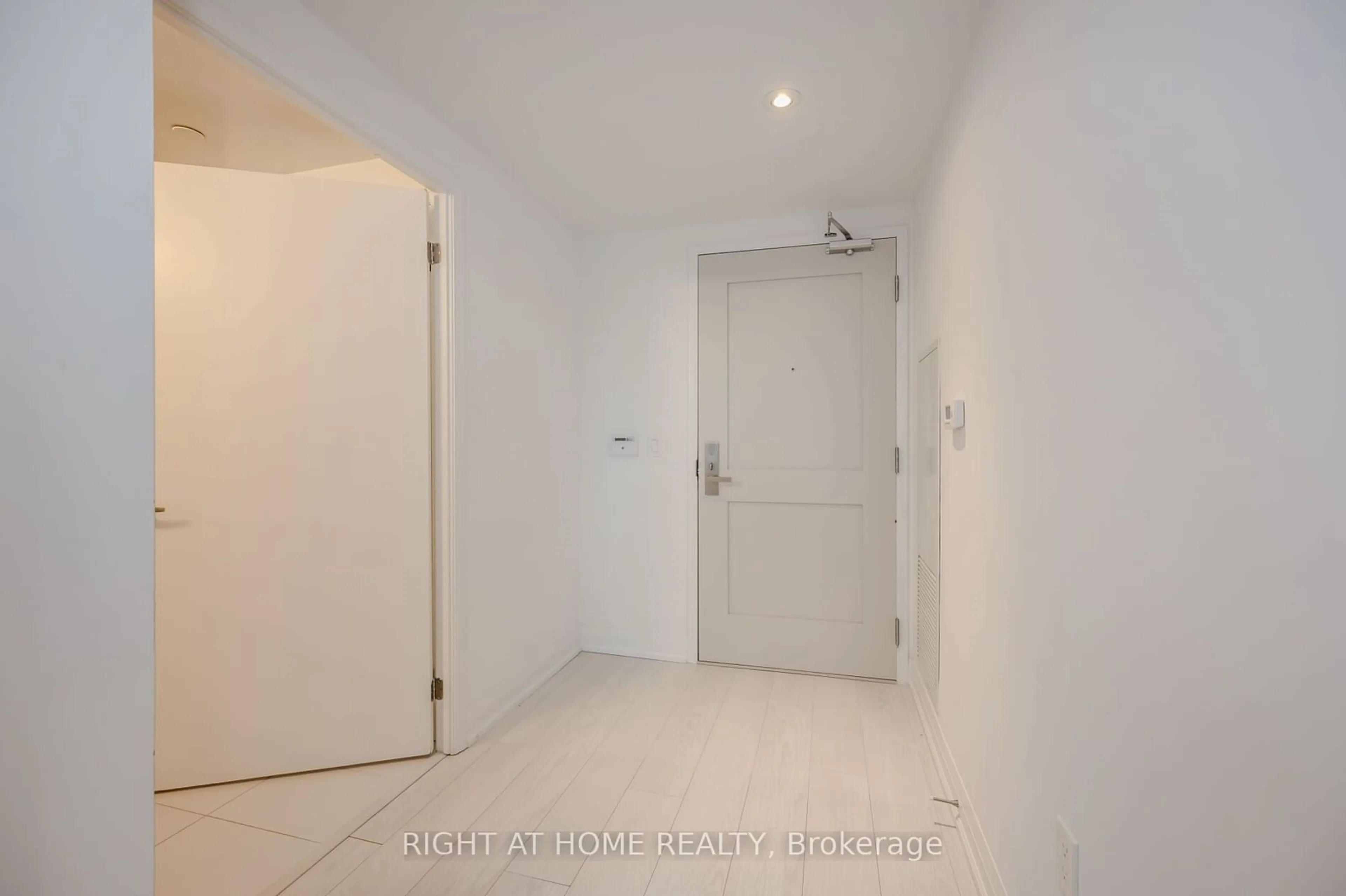 Indoor entryway, not visible floor for 26 Gibbs Rd #535, Toronto Ontario M9B 0E3