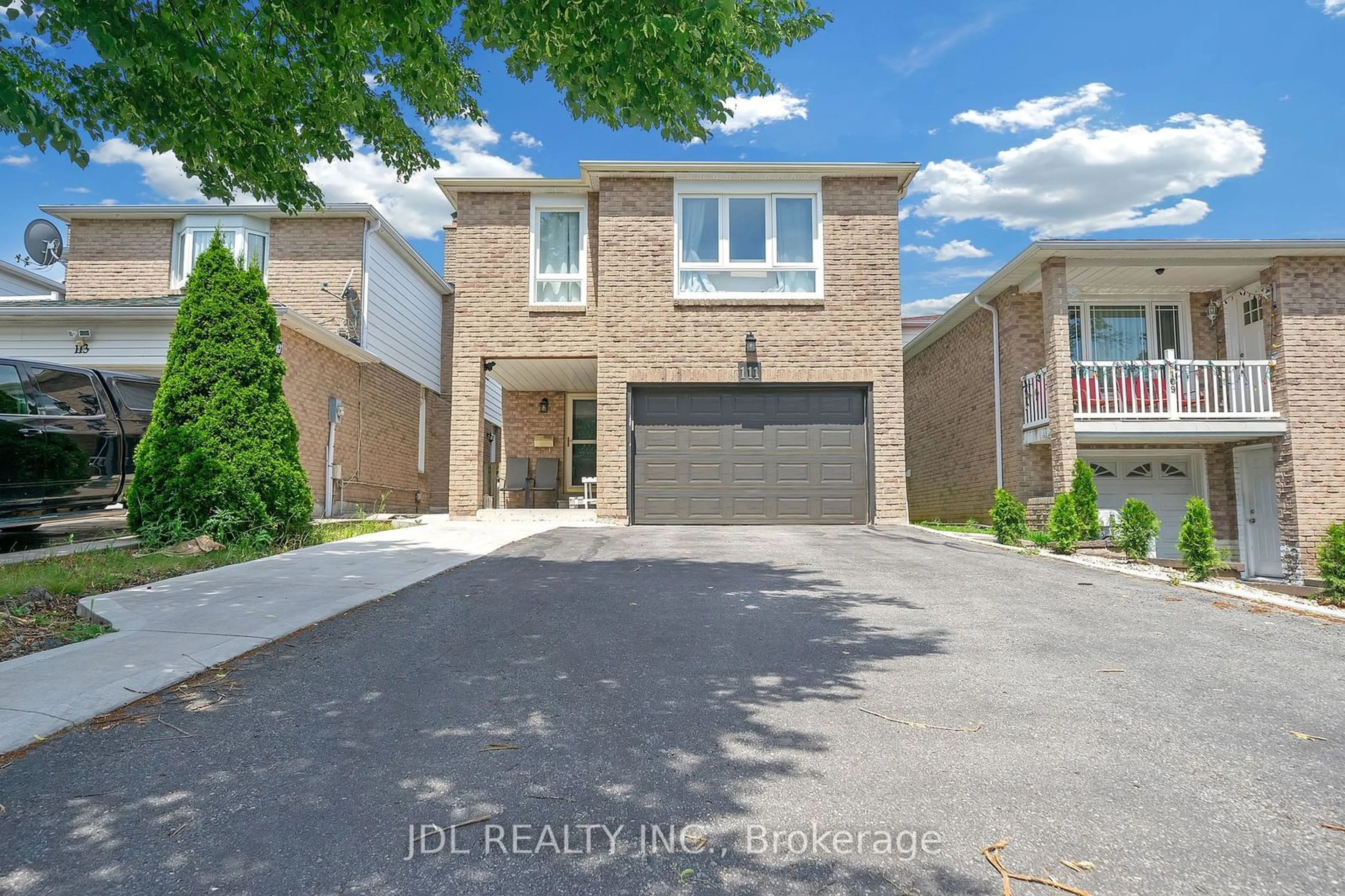 Frontside or backside of a home for 111 Morton Way, Brampton Ontario L6Y 2P4