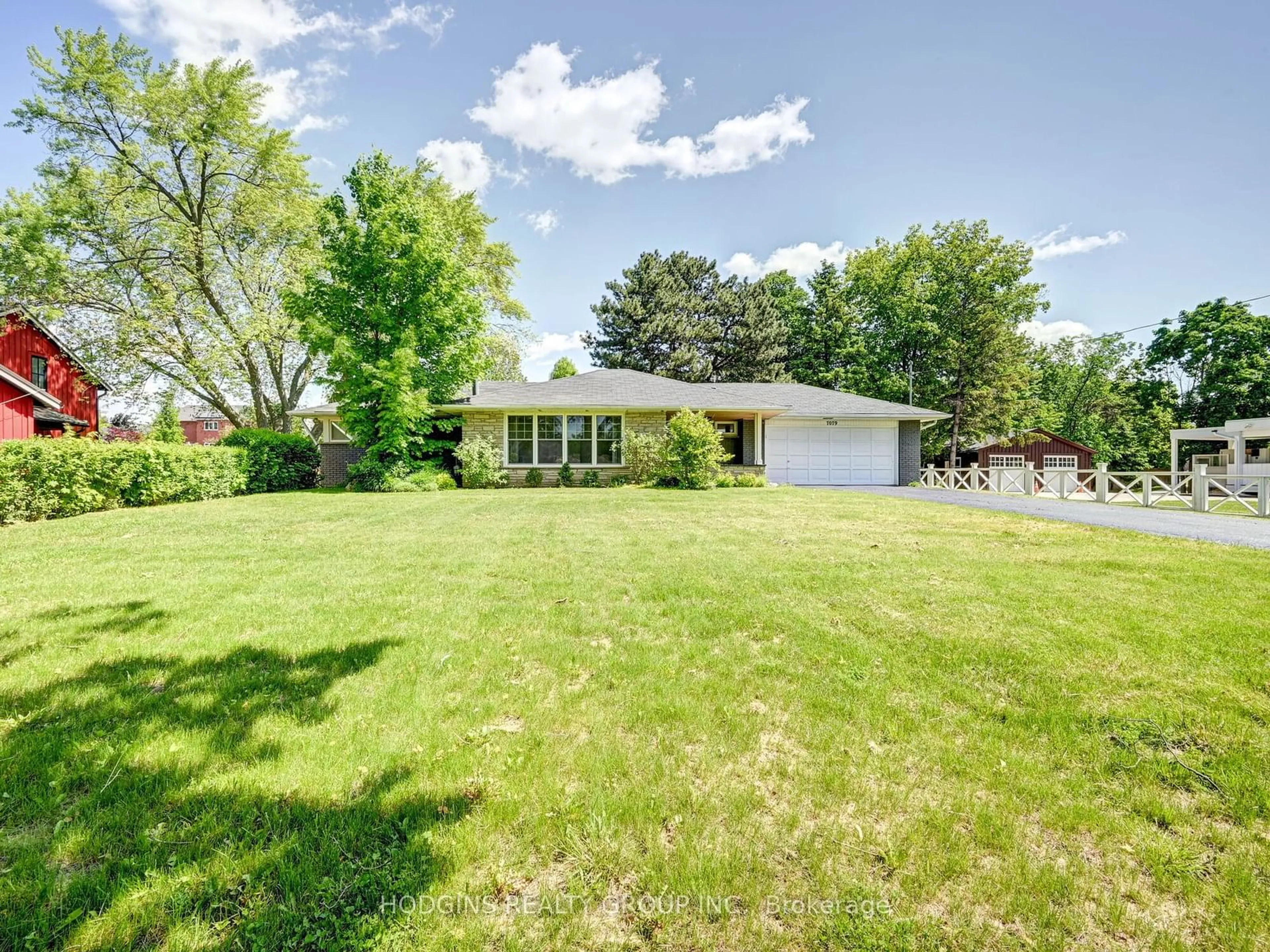 Frontside or backside of a home for 7079 Second Line, Mississauga Ontario L5W 1A1