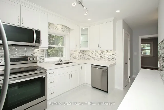 Additional property image - 420 Annette St