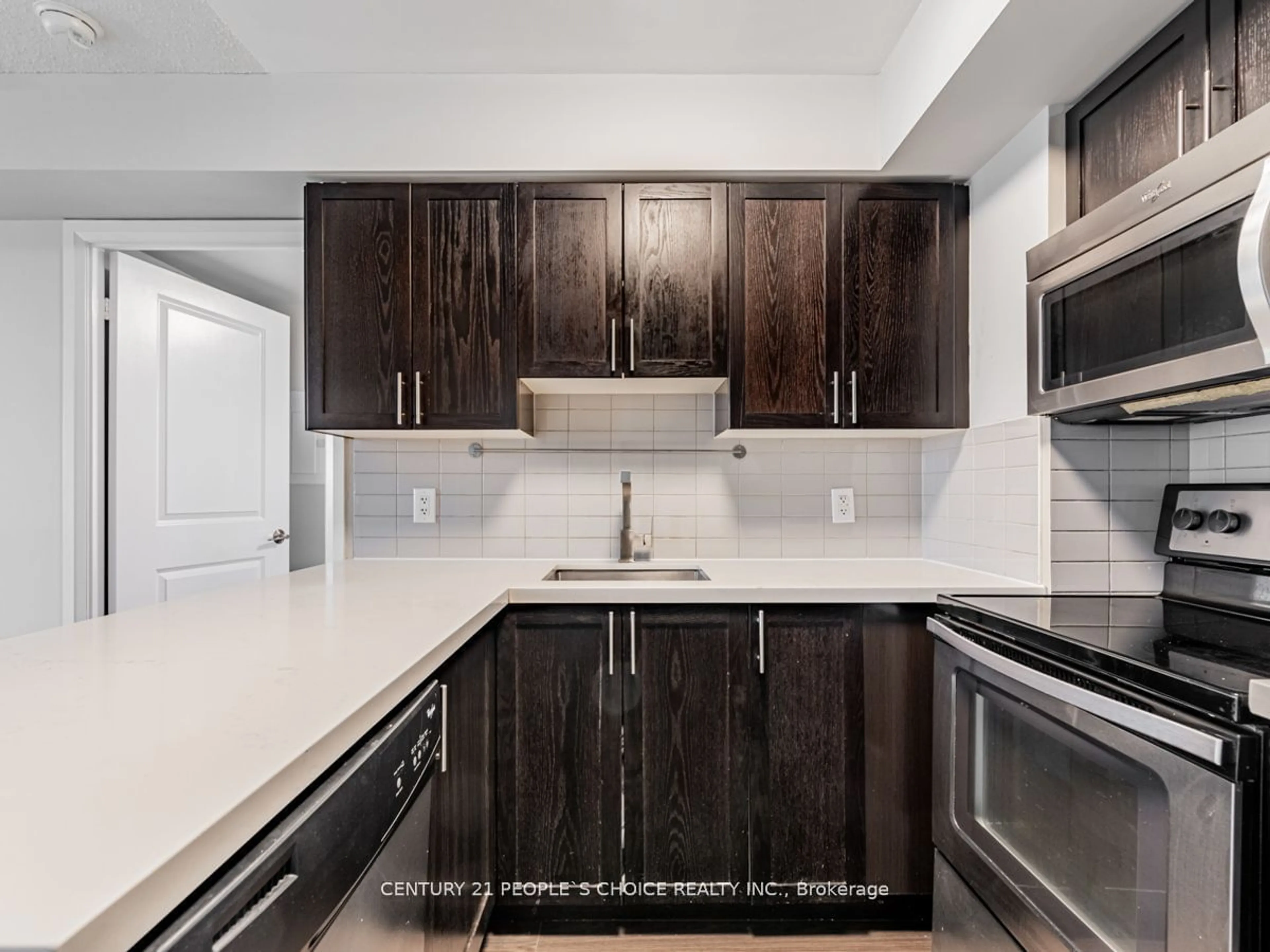 Standard kitchen for 6 Eva Rd #910, Toronto Ontario M9C 0B1