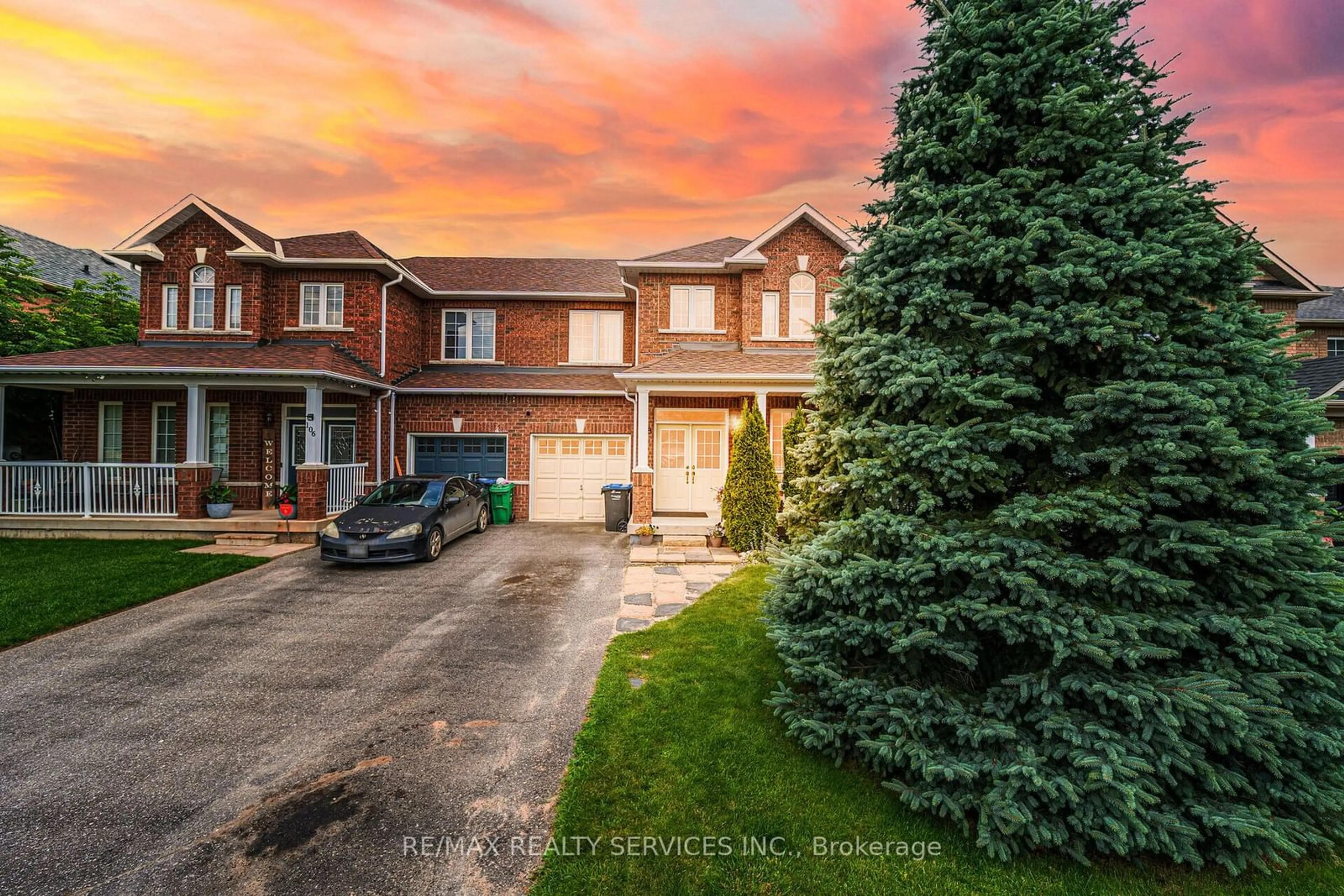 Frontside or backside of a home for 108 Walker Rd, Caledon Ontario L7C 3M4