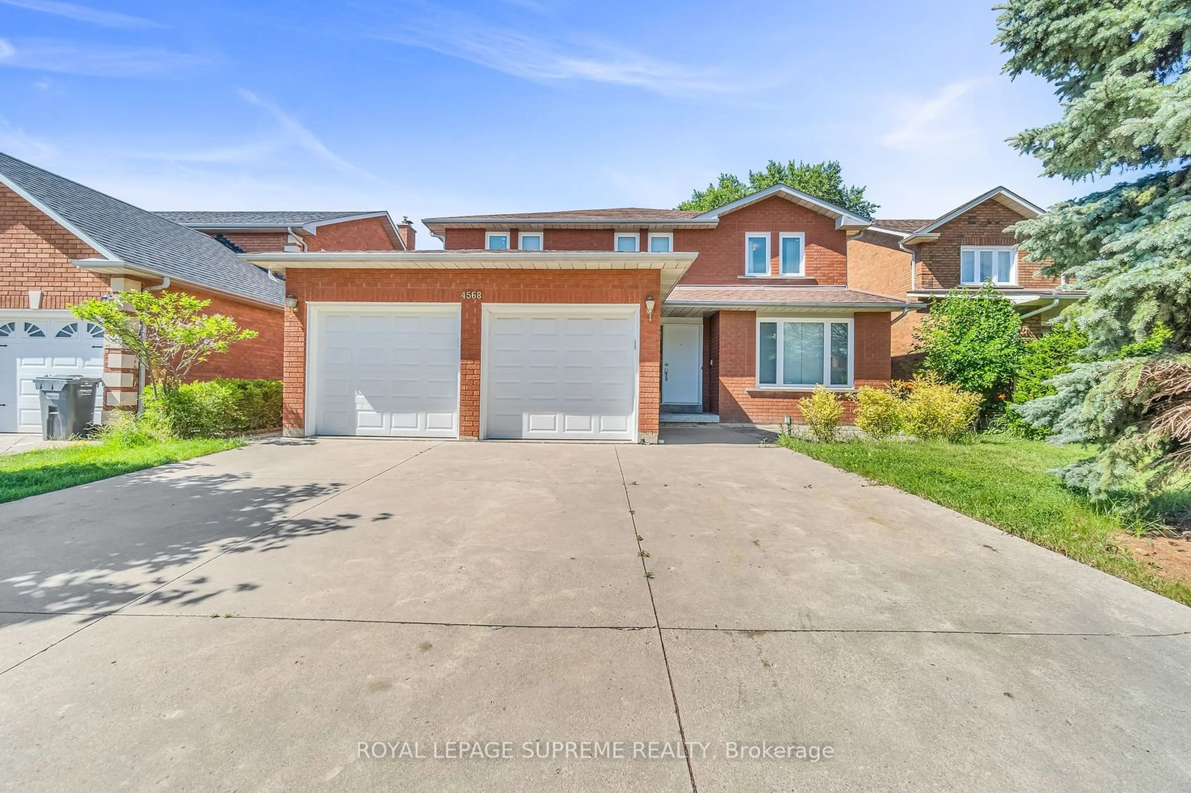 Frontside or backside of a home for 4568 Penhallow Rd, Mississauga Ontario L5V 1E8