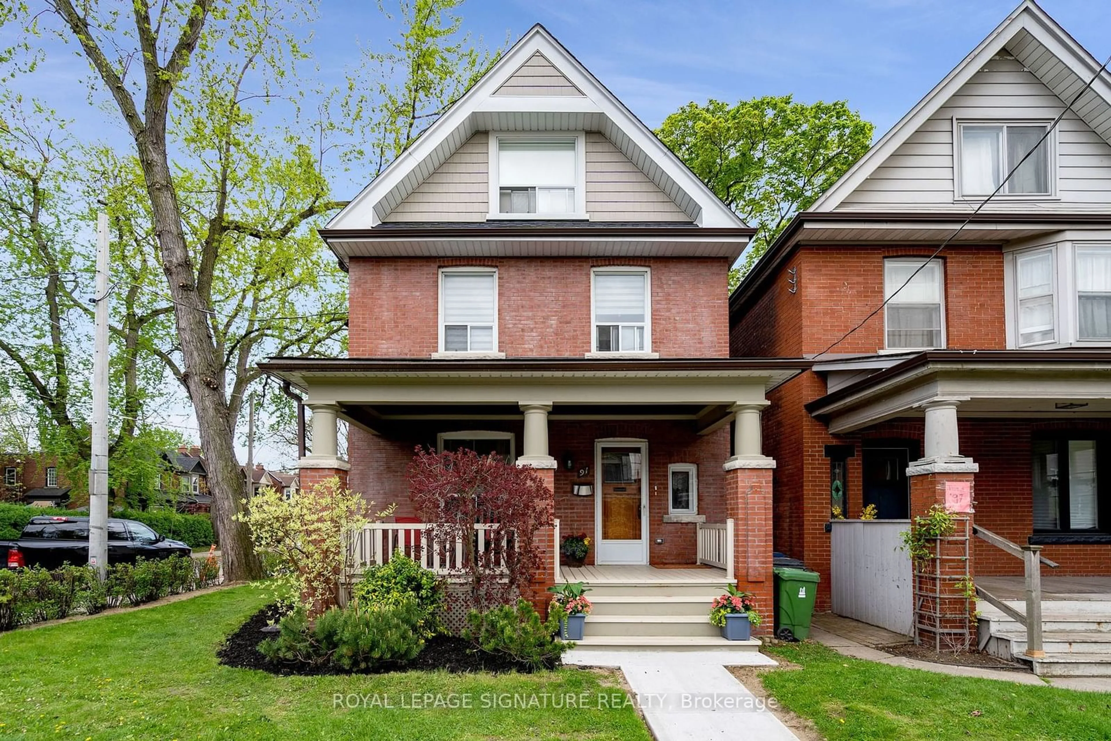 Home with brick exterior material for 91 St. John's Rd, Toronto Ontario M6P 1V1