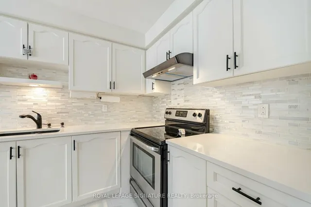 Additional property image - 7 Via Cassia Dr