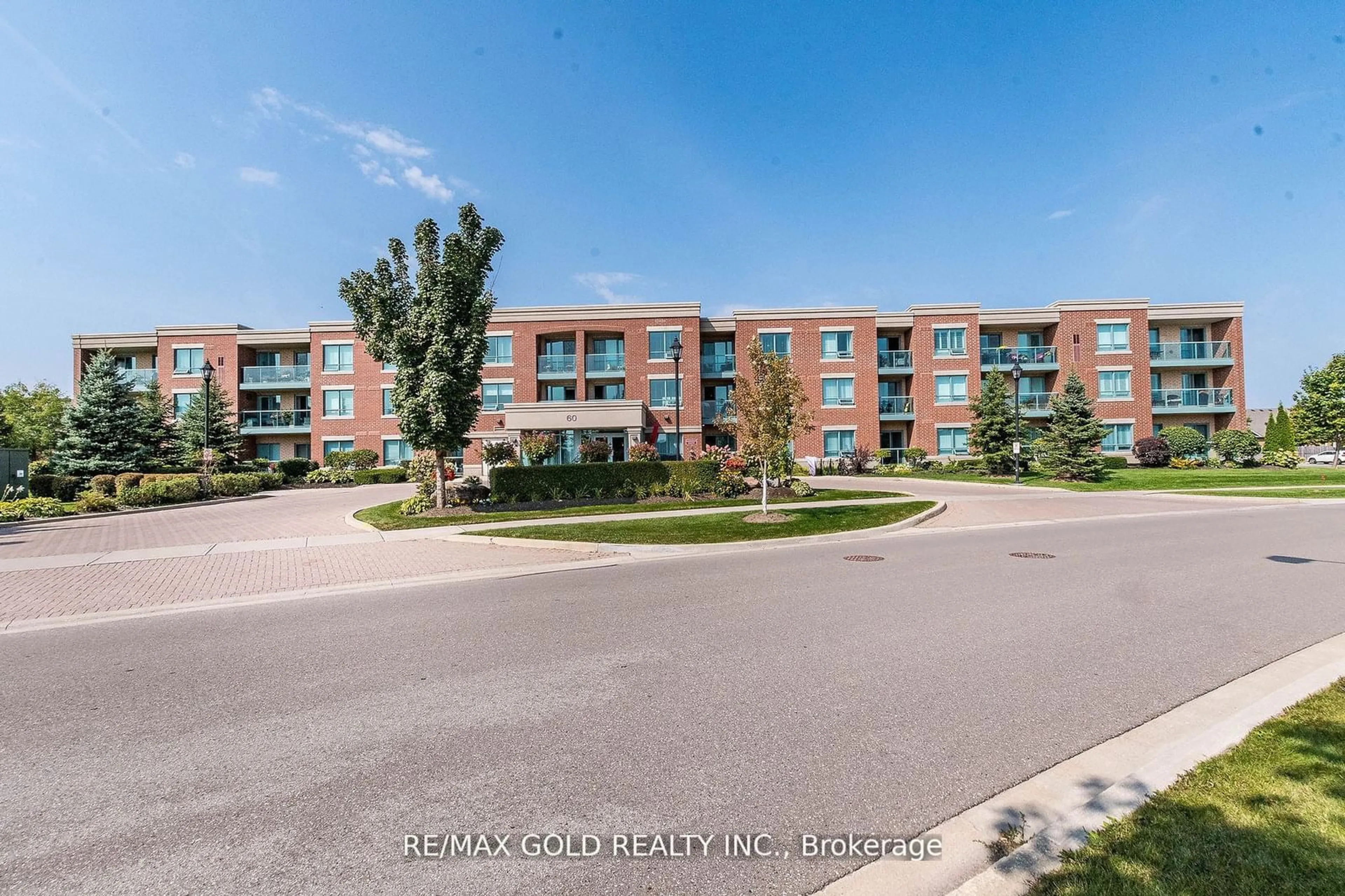 A pic from exterior of the house or condo for 60 Via Rosedale #114, Brampton Ontario L6R 3X6