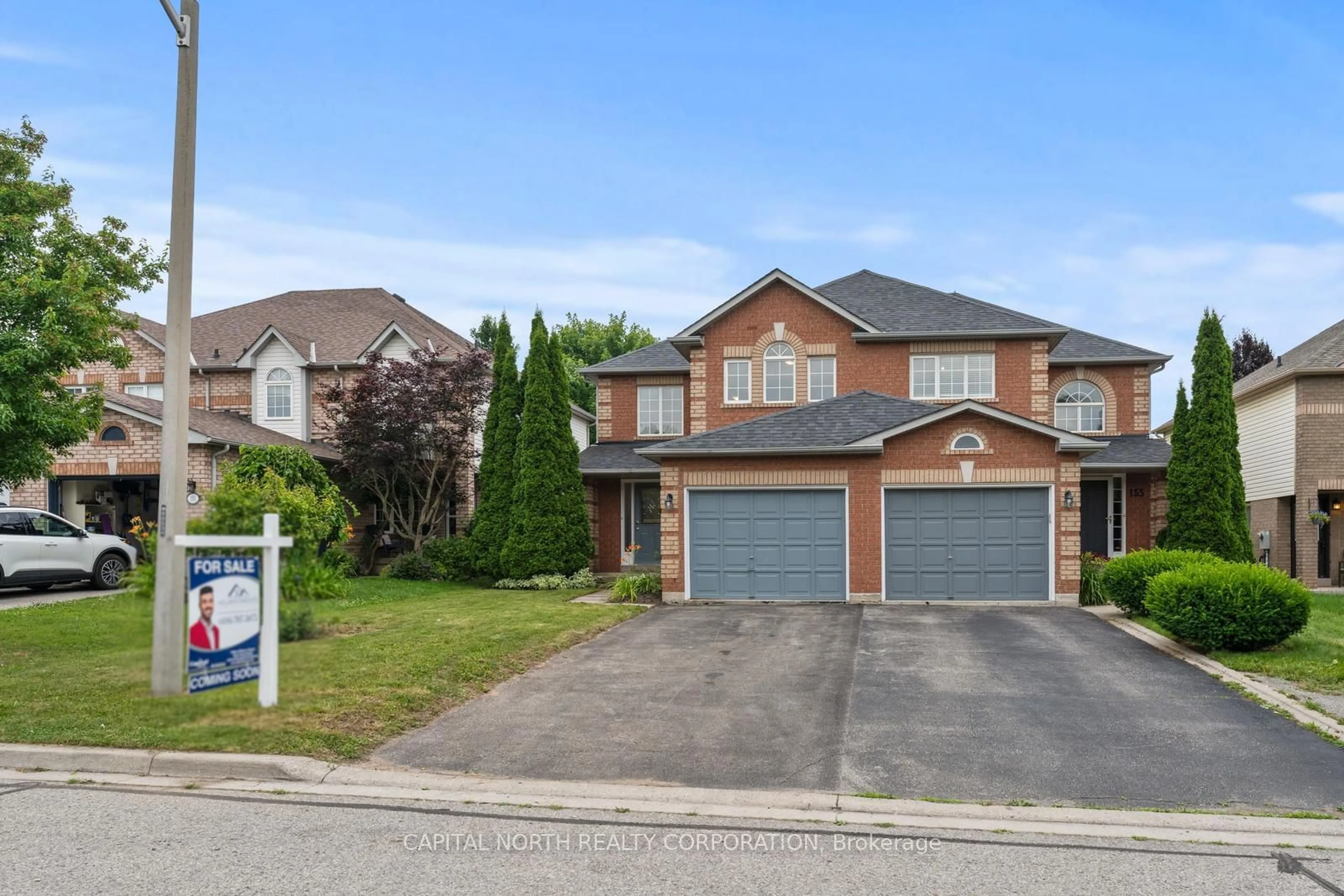 Frontside or backside of a home for 153 Mowat Cres, Halton Hills Ontario L7G 6C7