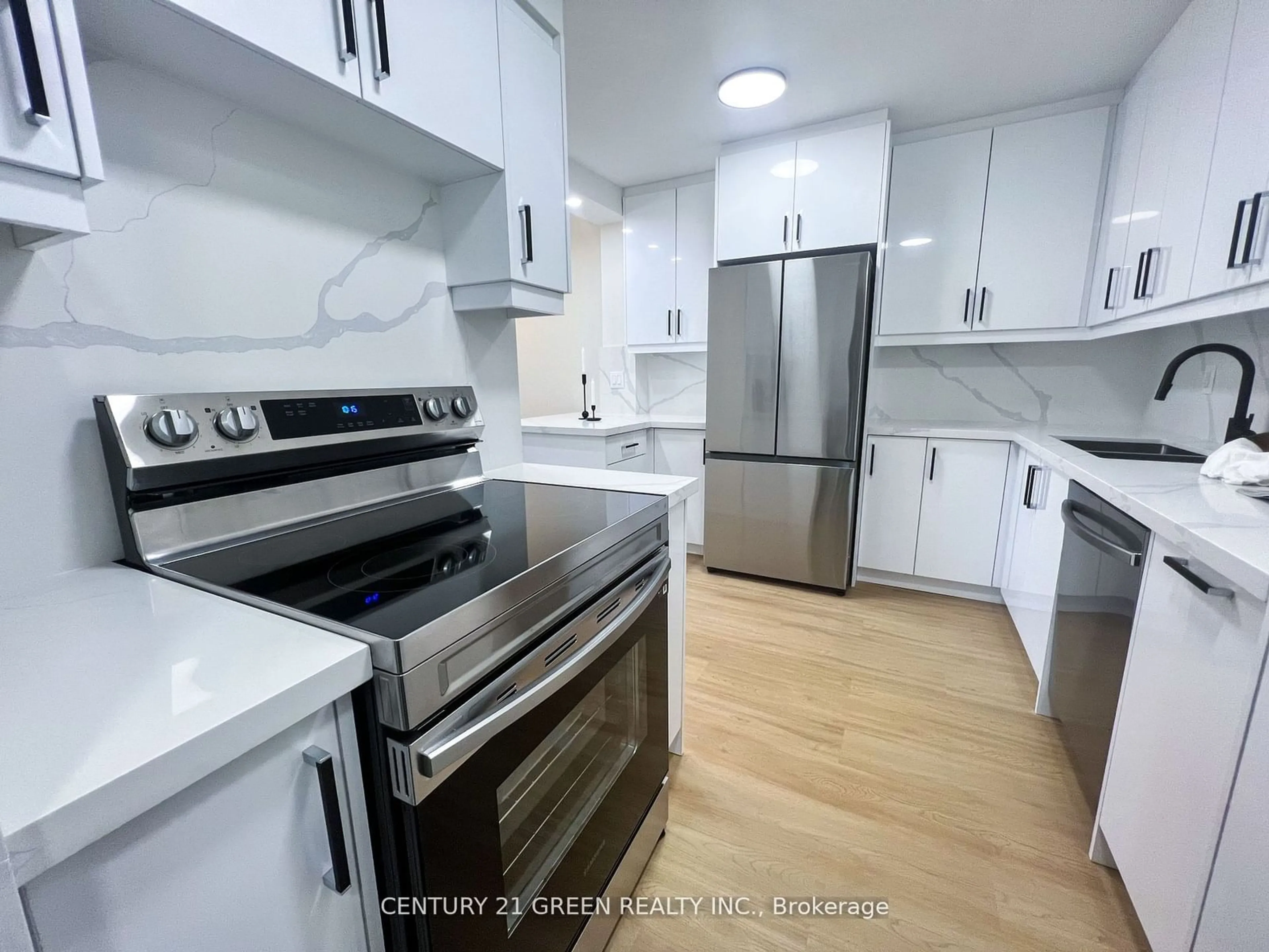 Standard kitchen for 85 Emmett Ave #312, Toronto Ontario M6M 5A2