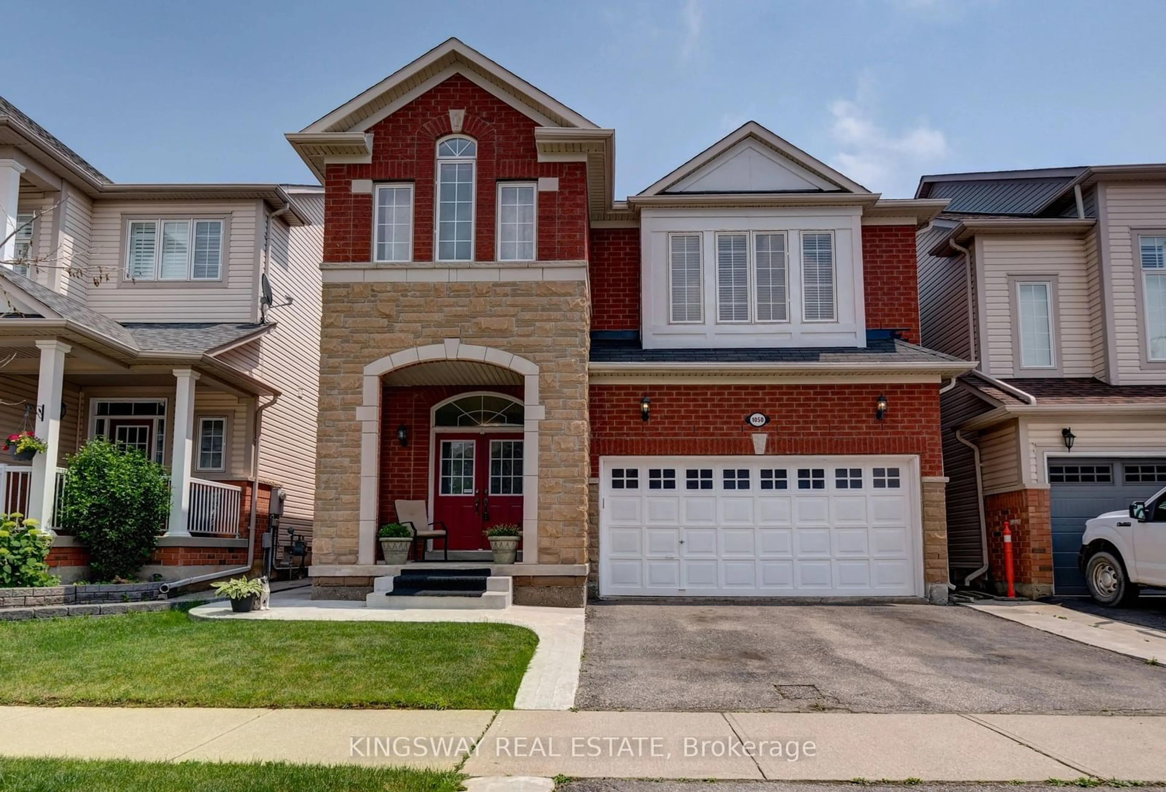 Home with brick exterior material for 1050 Eager Rd, Milton Ontario L9T 6T1