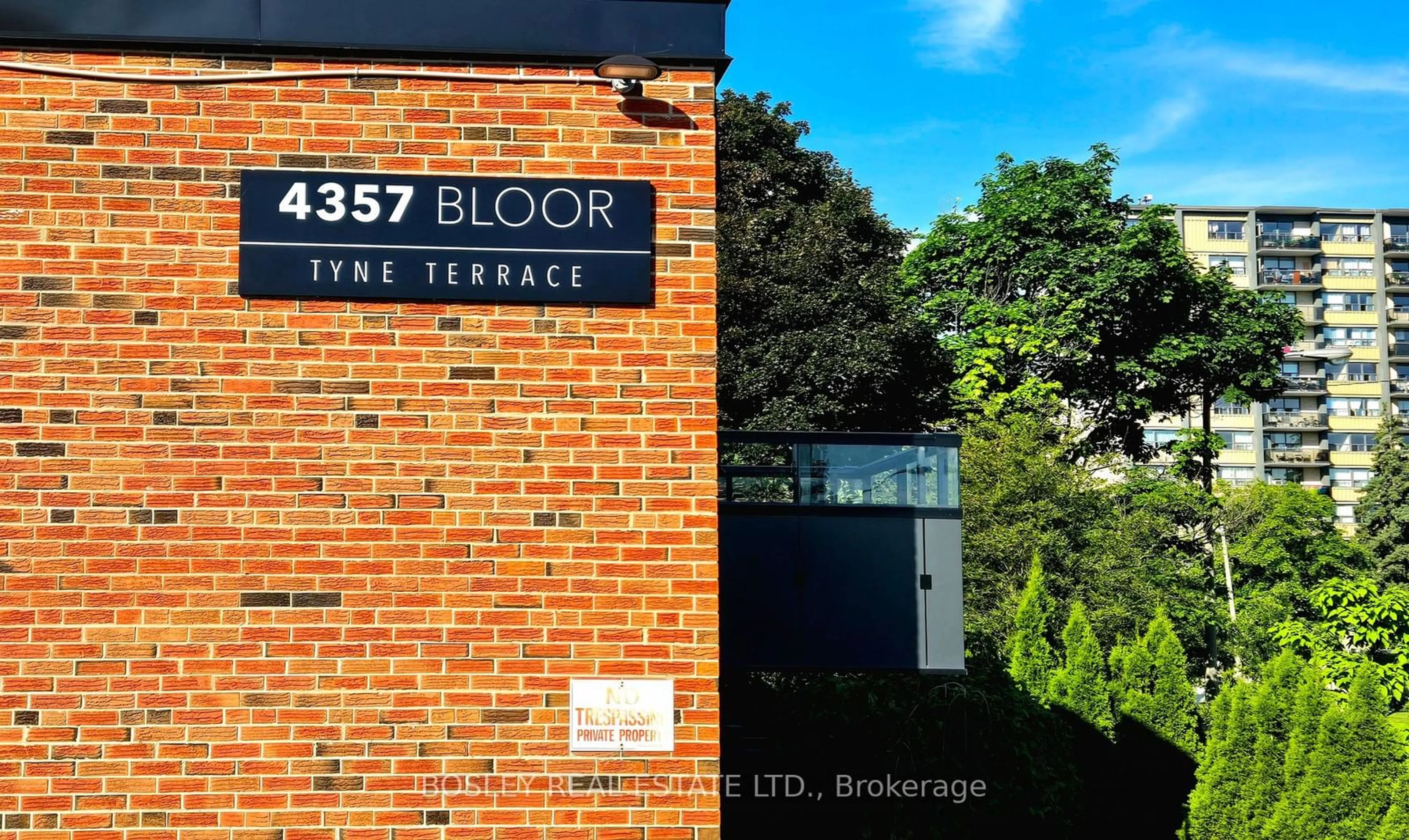 Home with brick exterior material for 4357 Bloor St #10, Toronto Ontario M9C 2A4