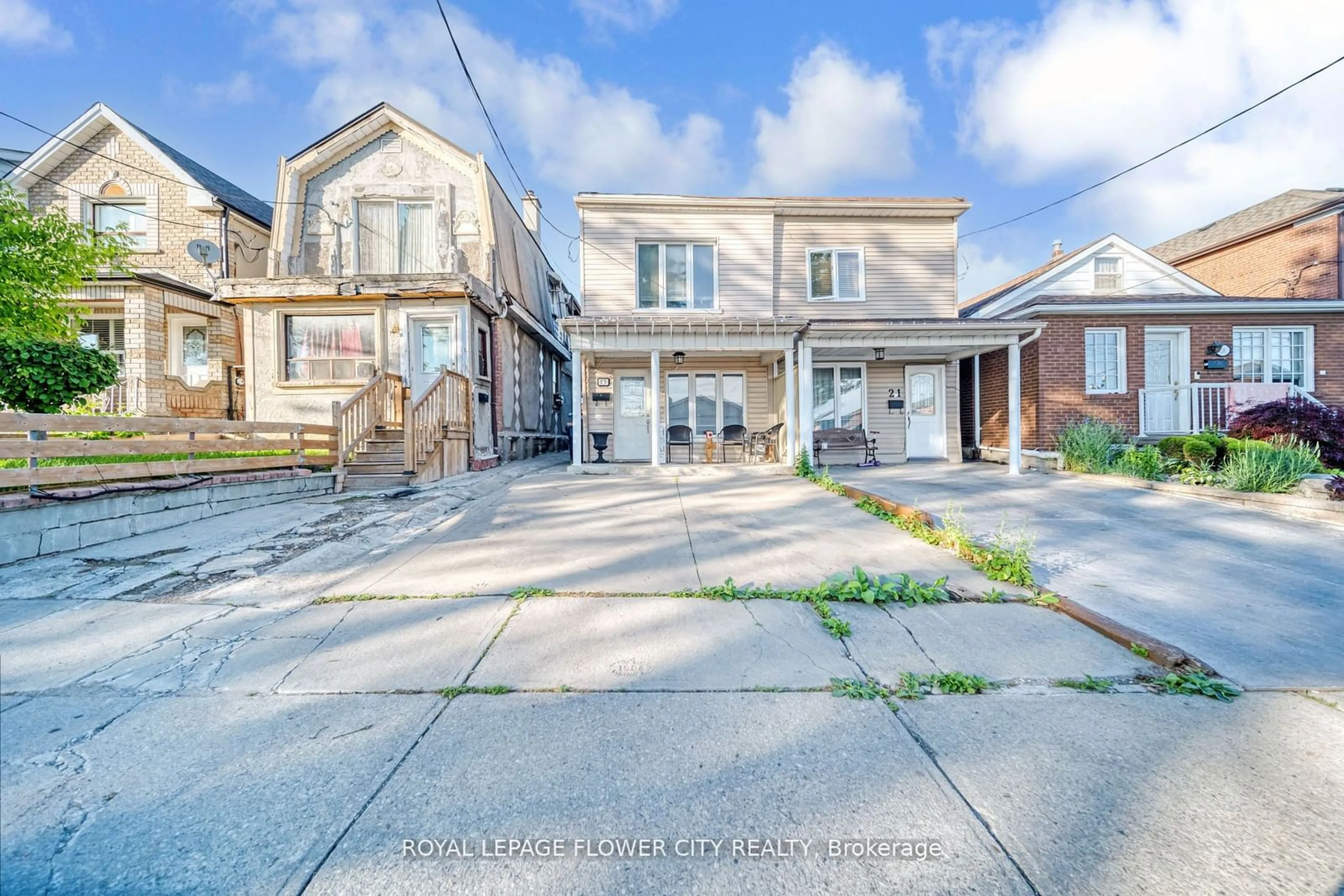 Frontside or backside of a home for 23 Failsworth Ave, Toronto Ontario M6M 3J3