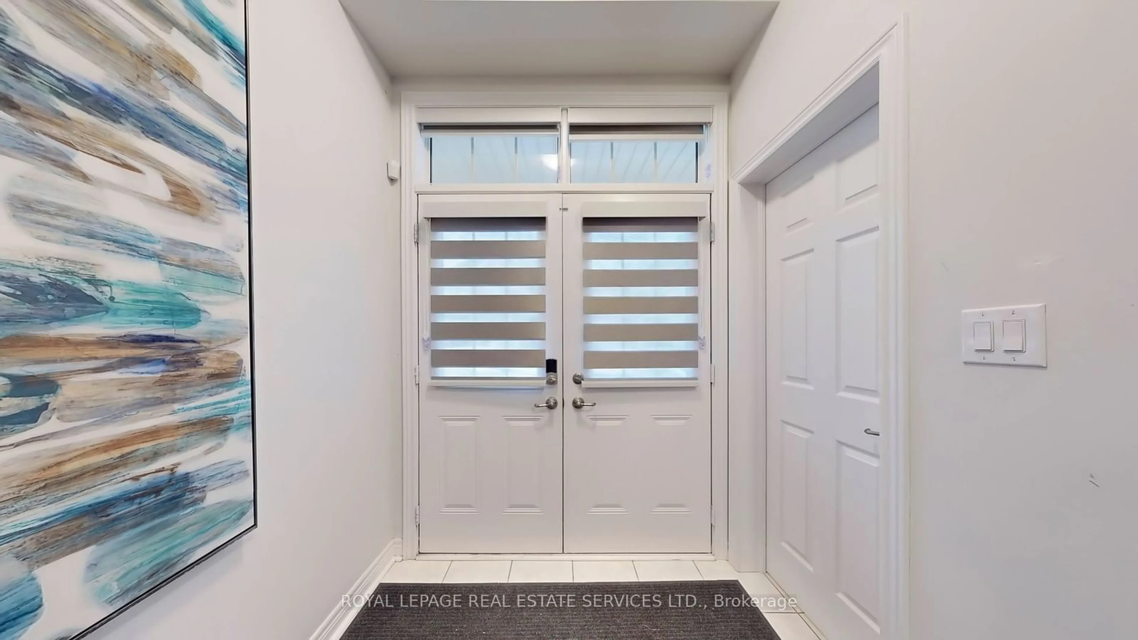 Indoor entryway for 3440 Eternity Way, Oakville Ontario L6H 7B5