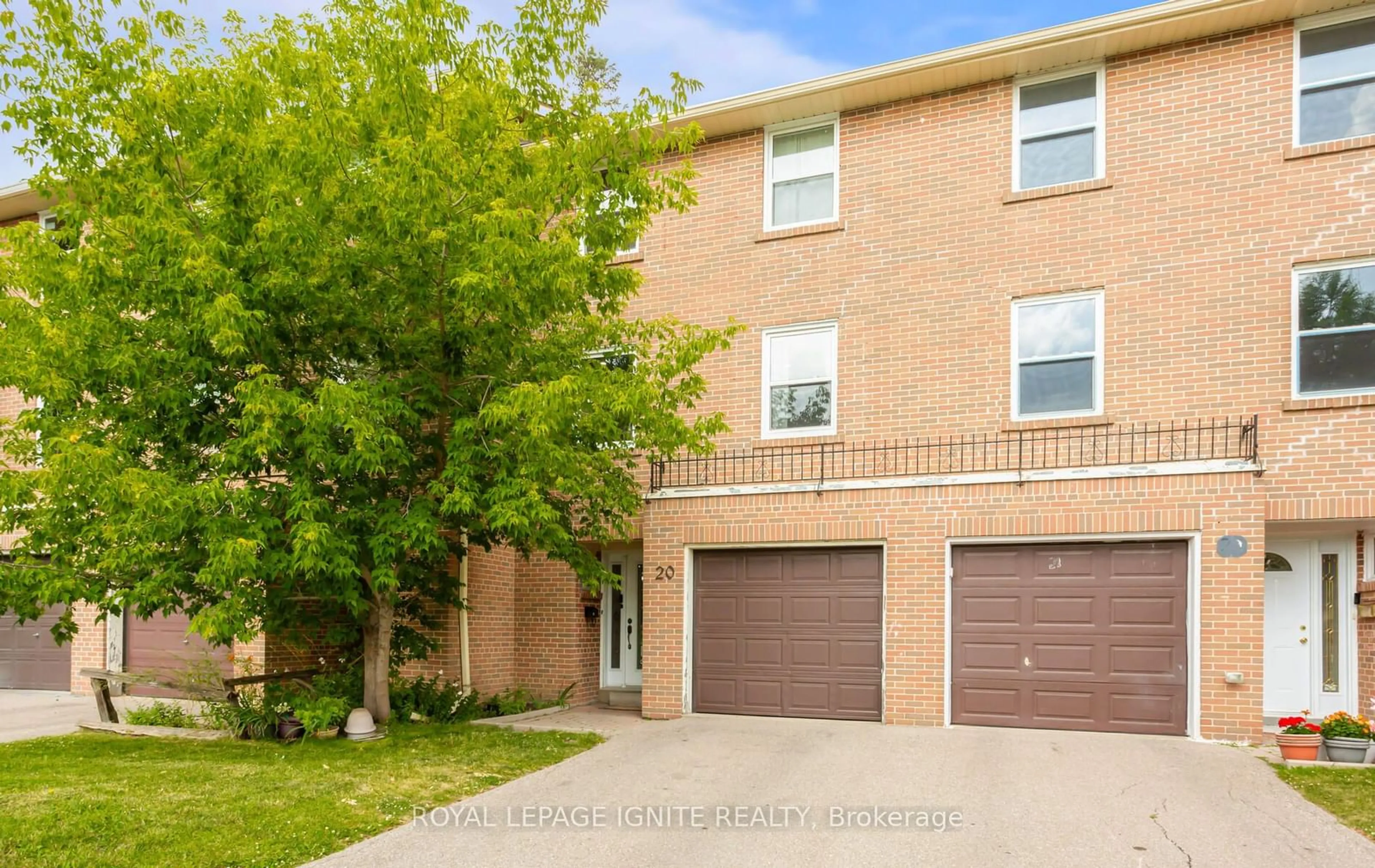 Home with brick exterior material for 7255 Dooley Dr #20, Mississauga Ontario L4T 2S7