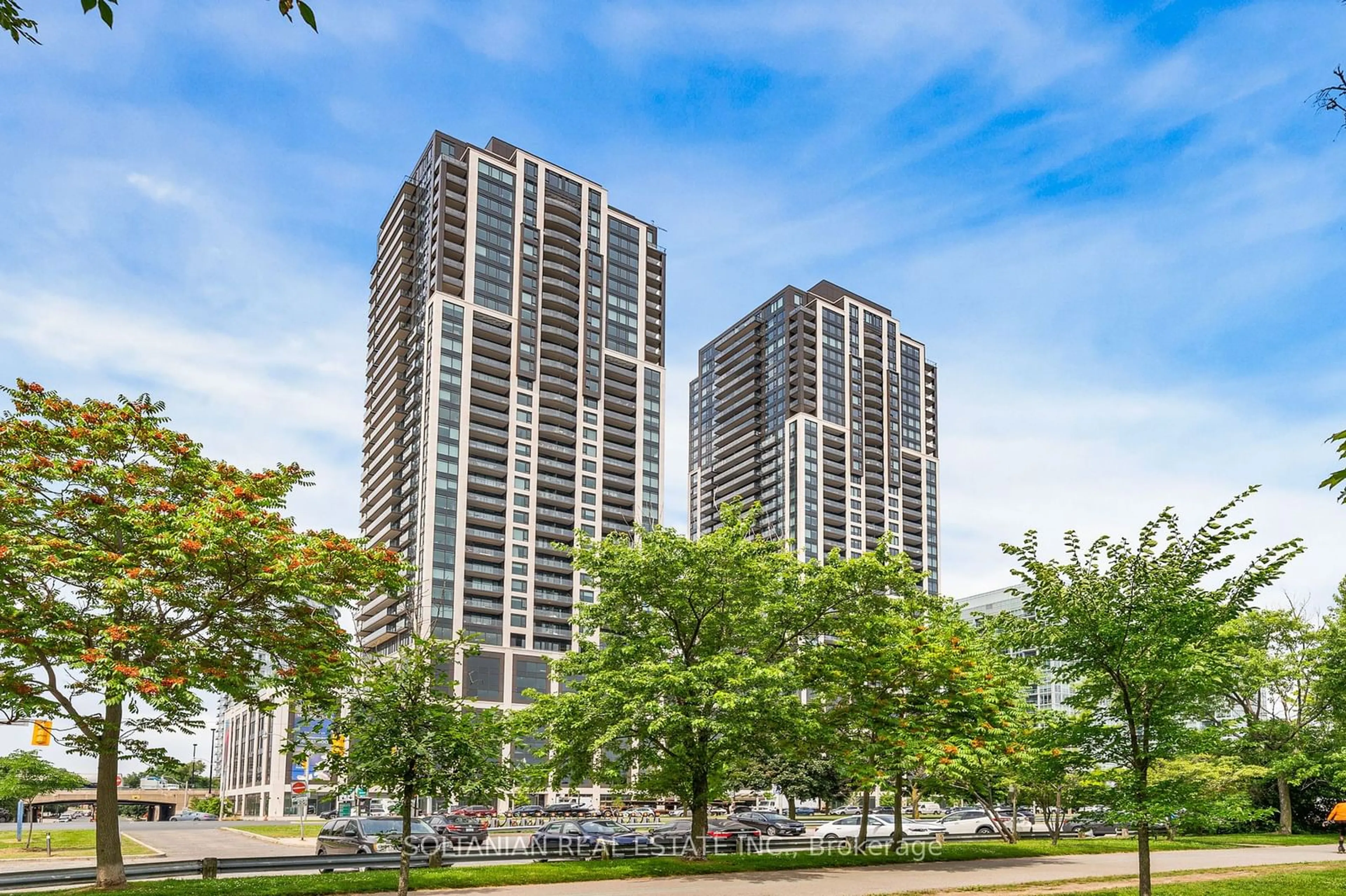 A pic from exterior of the house or condo for 1926 Lake Shore Blvd #4107, Toronto Ontario M6S 1A1